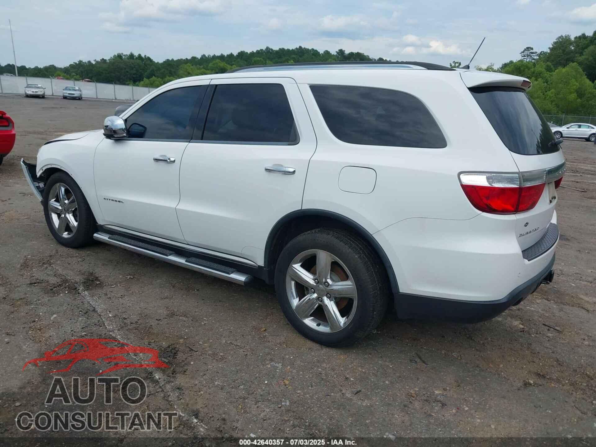 DODGE DURANGO 2013 - 1C4SDHET2DC637412