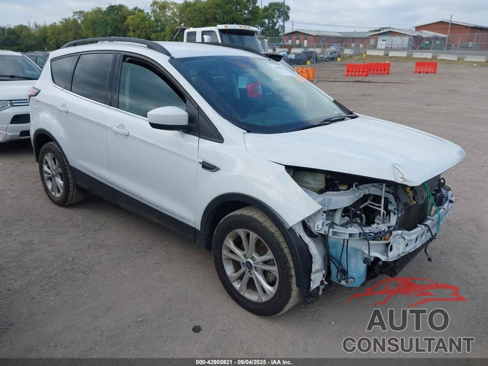 FORD ESCAPE 2018 - 1FMCU0GD9JUB96312