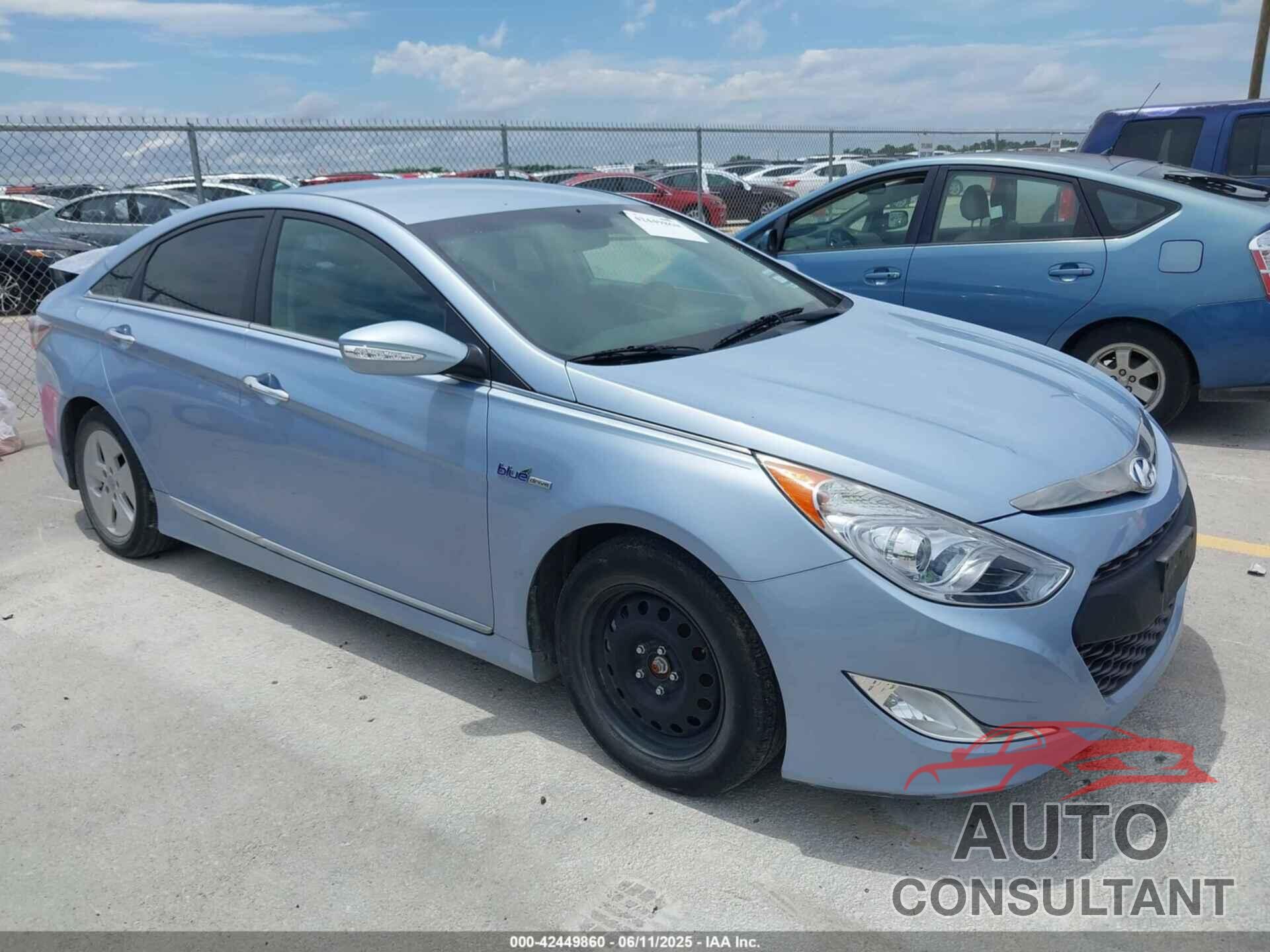 HYUNDAI SONATA HYBRID 2012 - KMHEC4A44CA035074