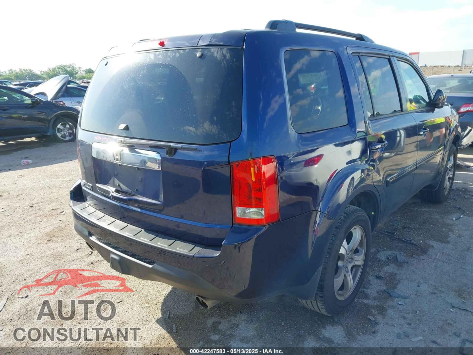 HONDA PILOT 2013 - 5FNYF3H43DB009177