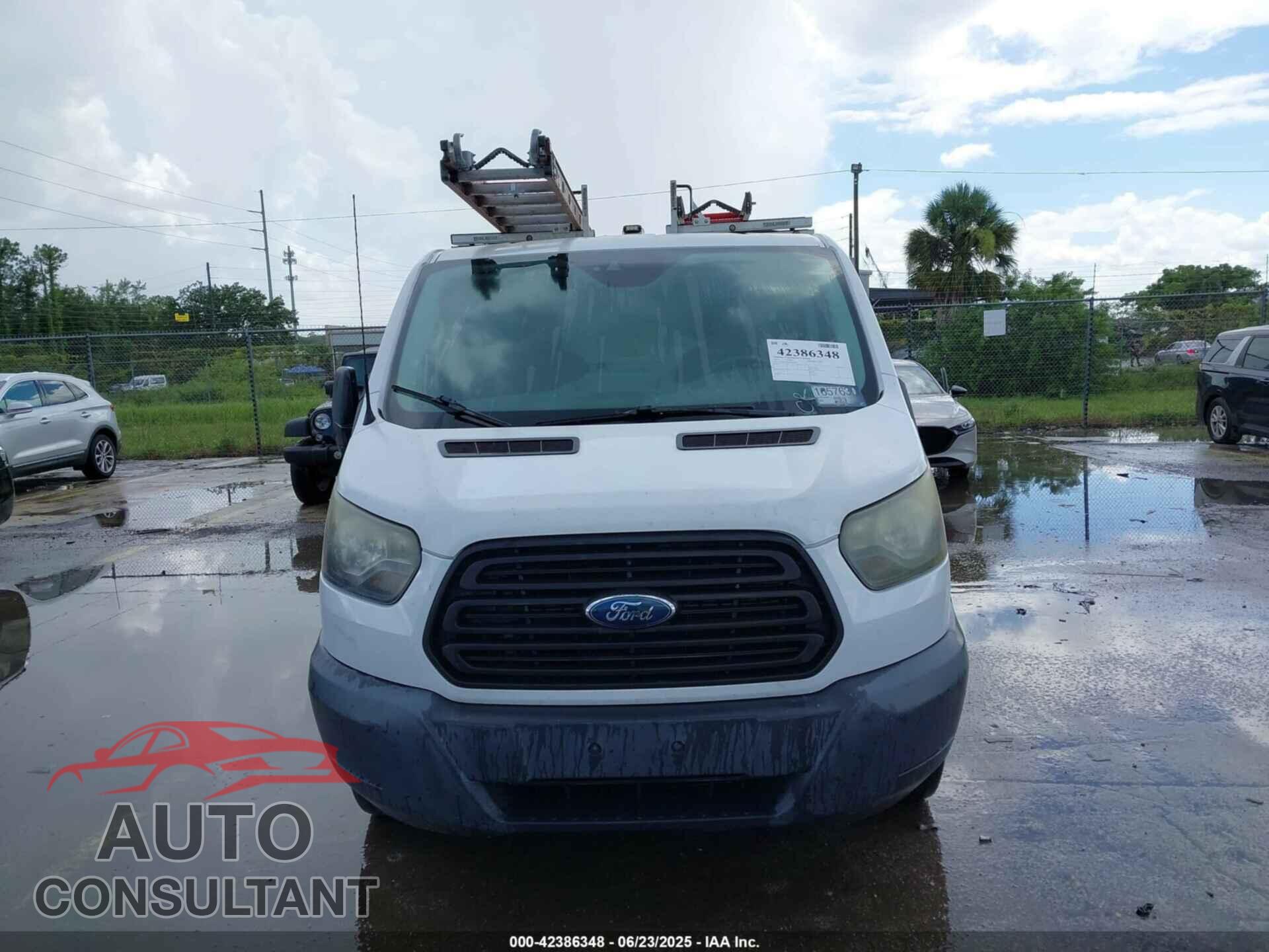 FORD TRANSIT-250 2015 - 1FTNR1ZM4FKA50694