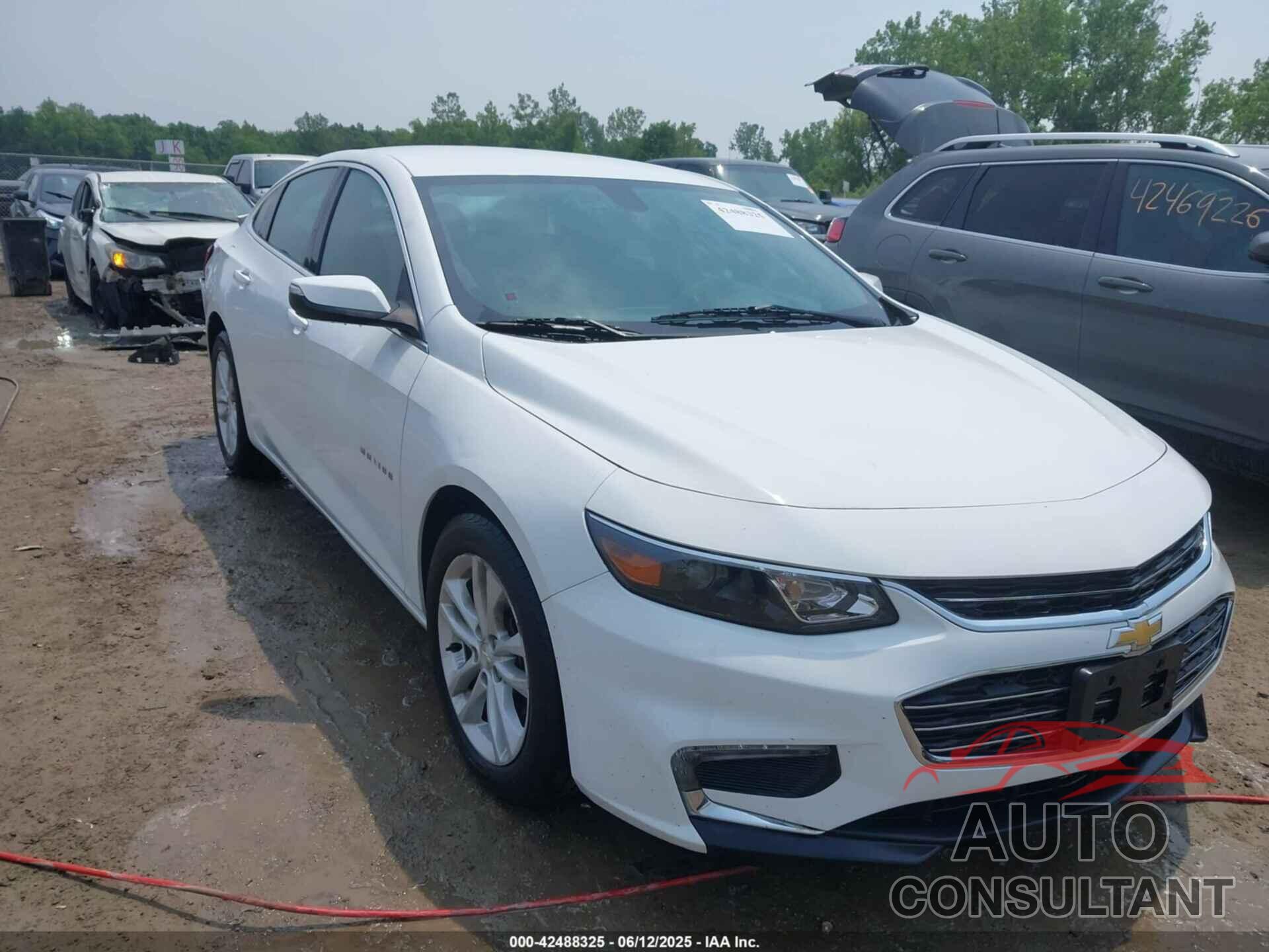 CHEVROLET MALIBU 2016 - 1G1ZE5ST4GF334884