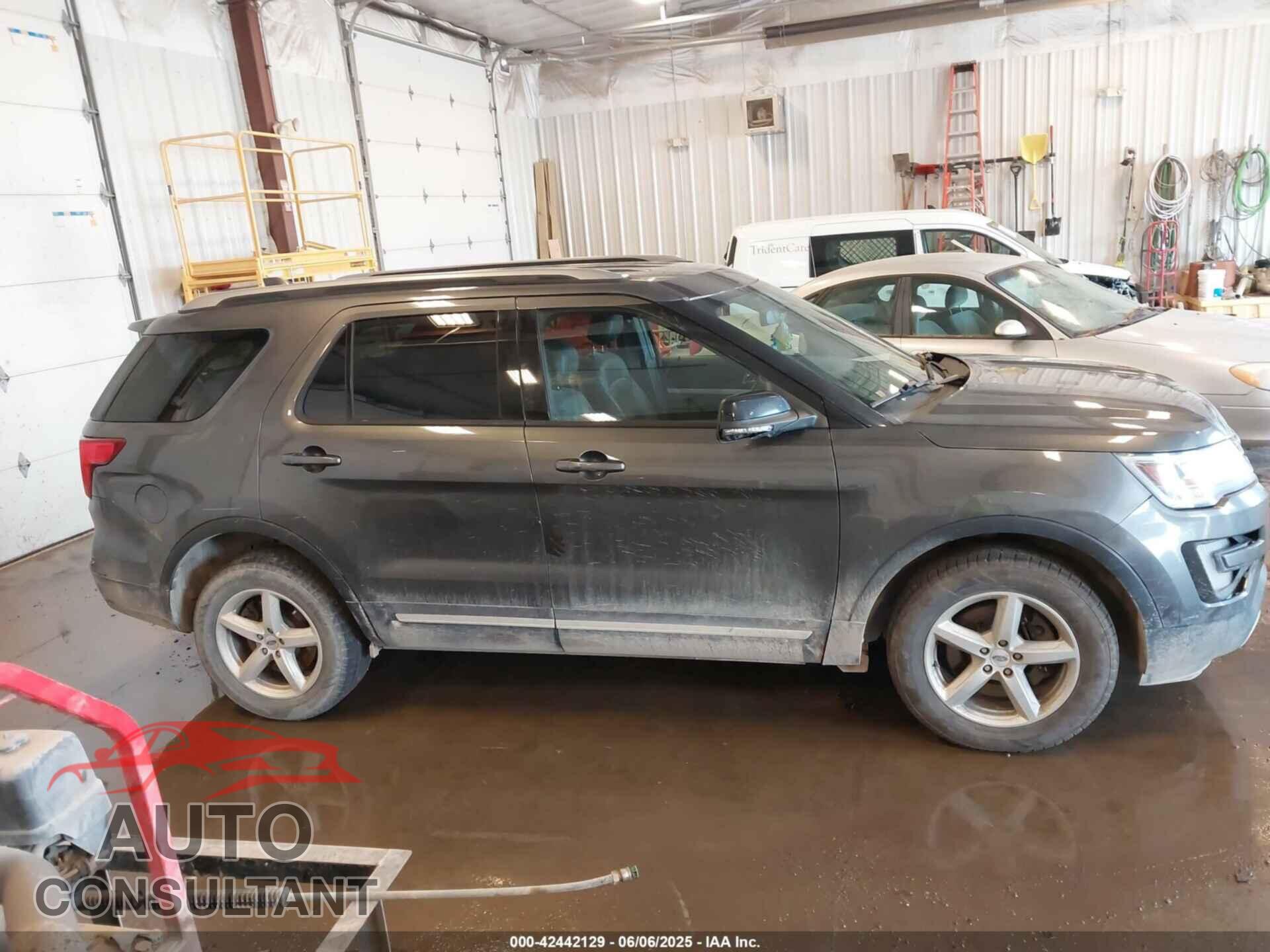 FORD EXPLORER 2017 - 1FM5K8D80HGD83712