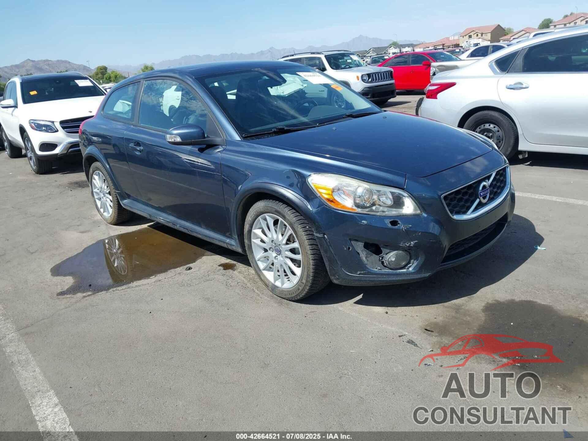 VOLVO C30 2011 - YV1672MK2B2236664