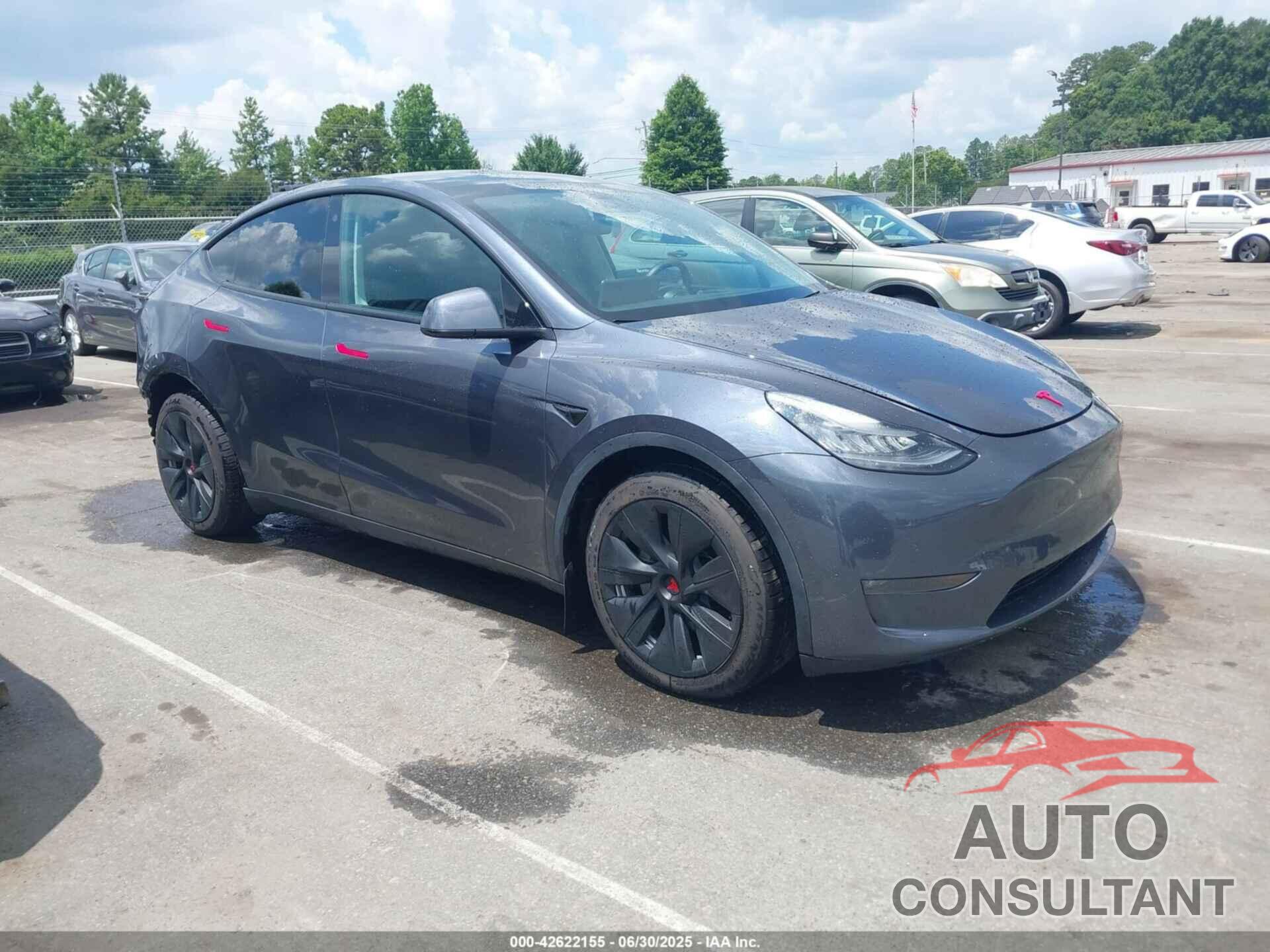 TESLA MODEL Y 2021 - 5YJYGDEE1MF066039