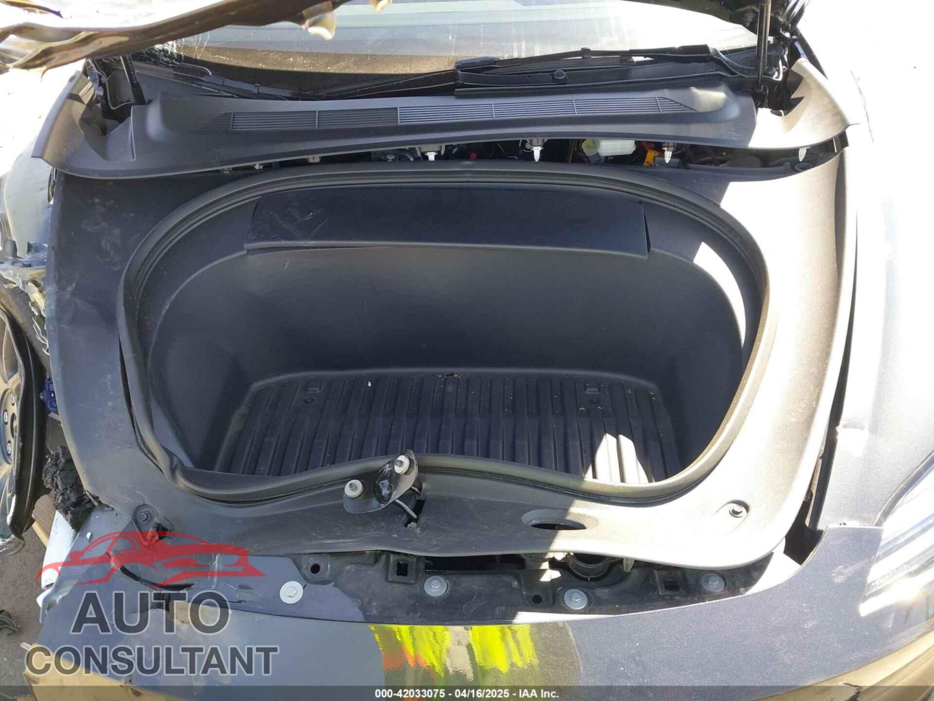 TESLA MODEL 3 2024 - 5YJ3E1EA8RF726287