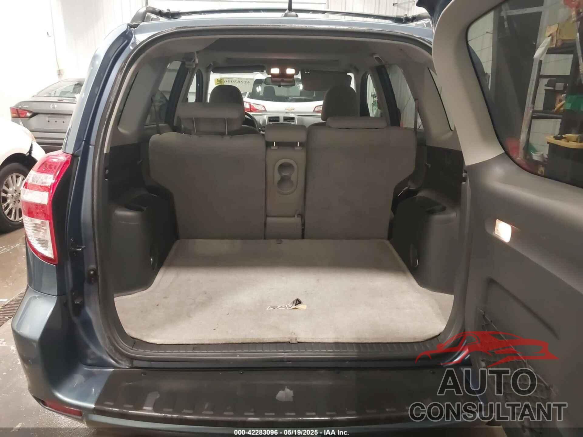 TOYOTA RAV4 2011 - 2T3ZF4DV1BW078644
