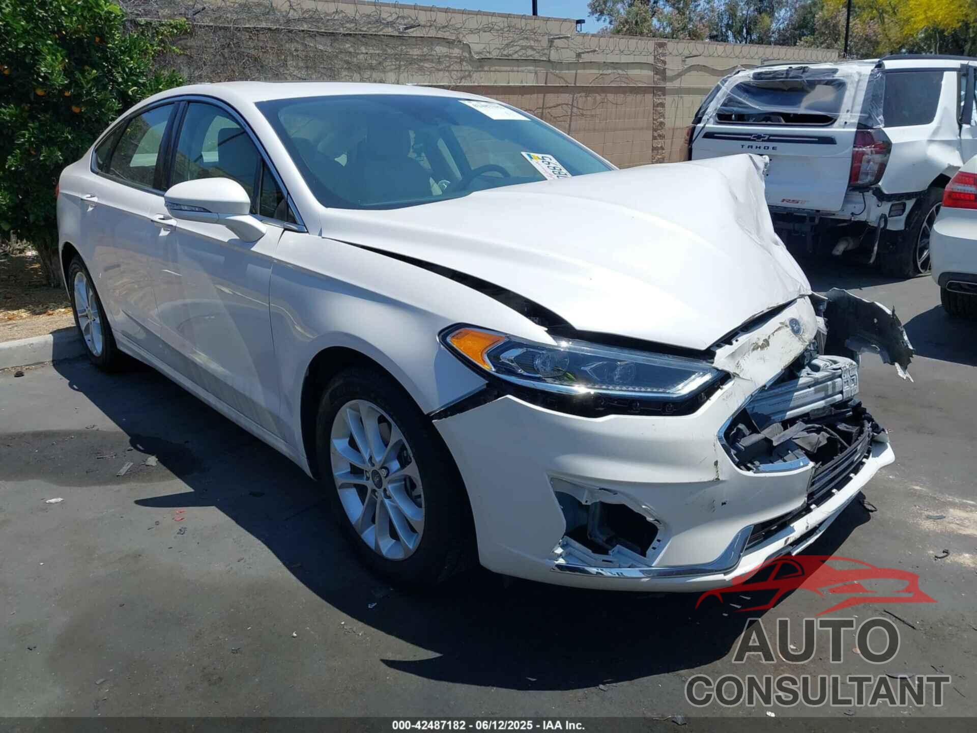 FORD FUSION HYBRID 2019 - 3FA6P0MU4KR235948