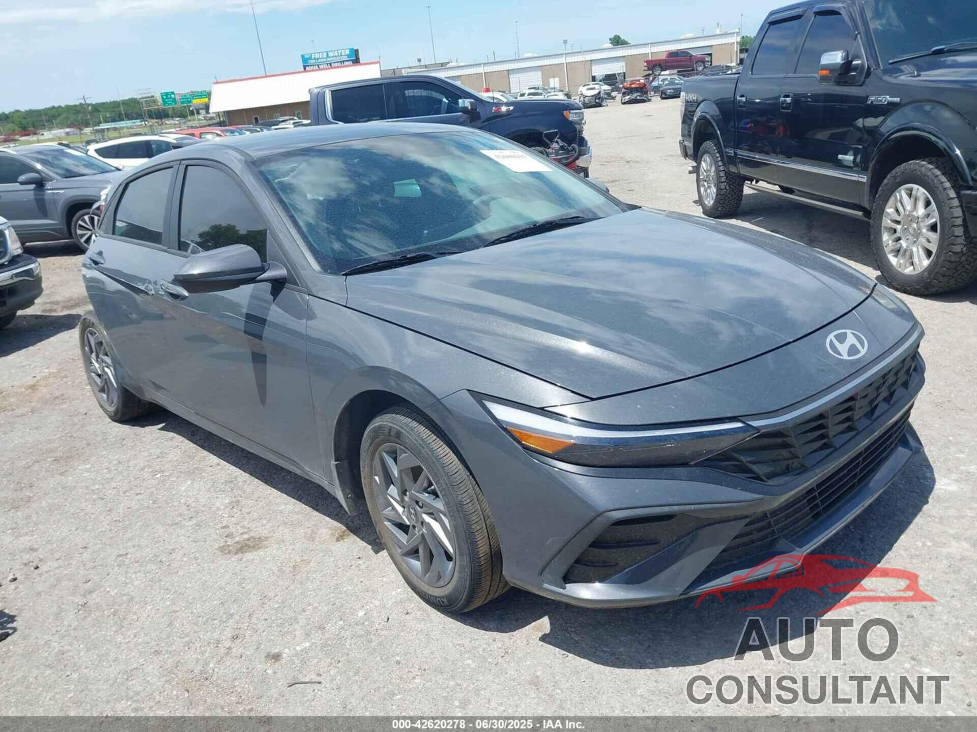 HYUNDAI ELANTRA 2024 - KMHLM4DG4RU717115