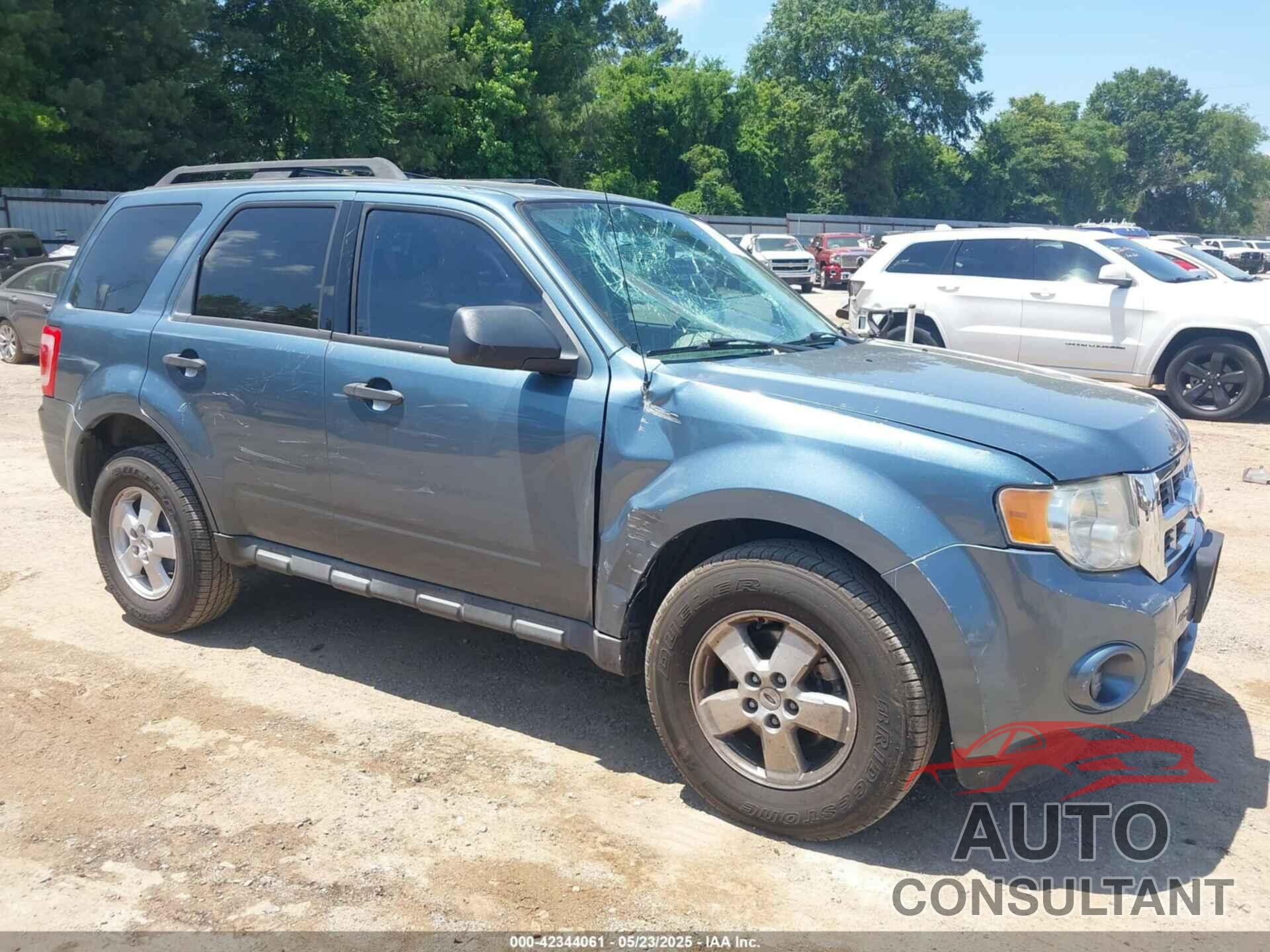 FORD ESCAPE 2011 - 1FMCU0C7XBKA07096