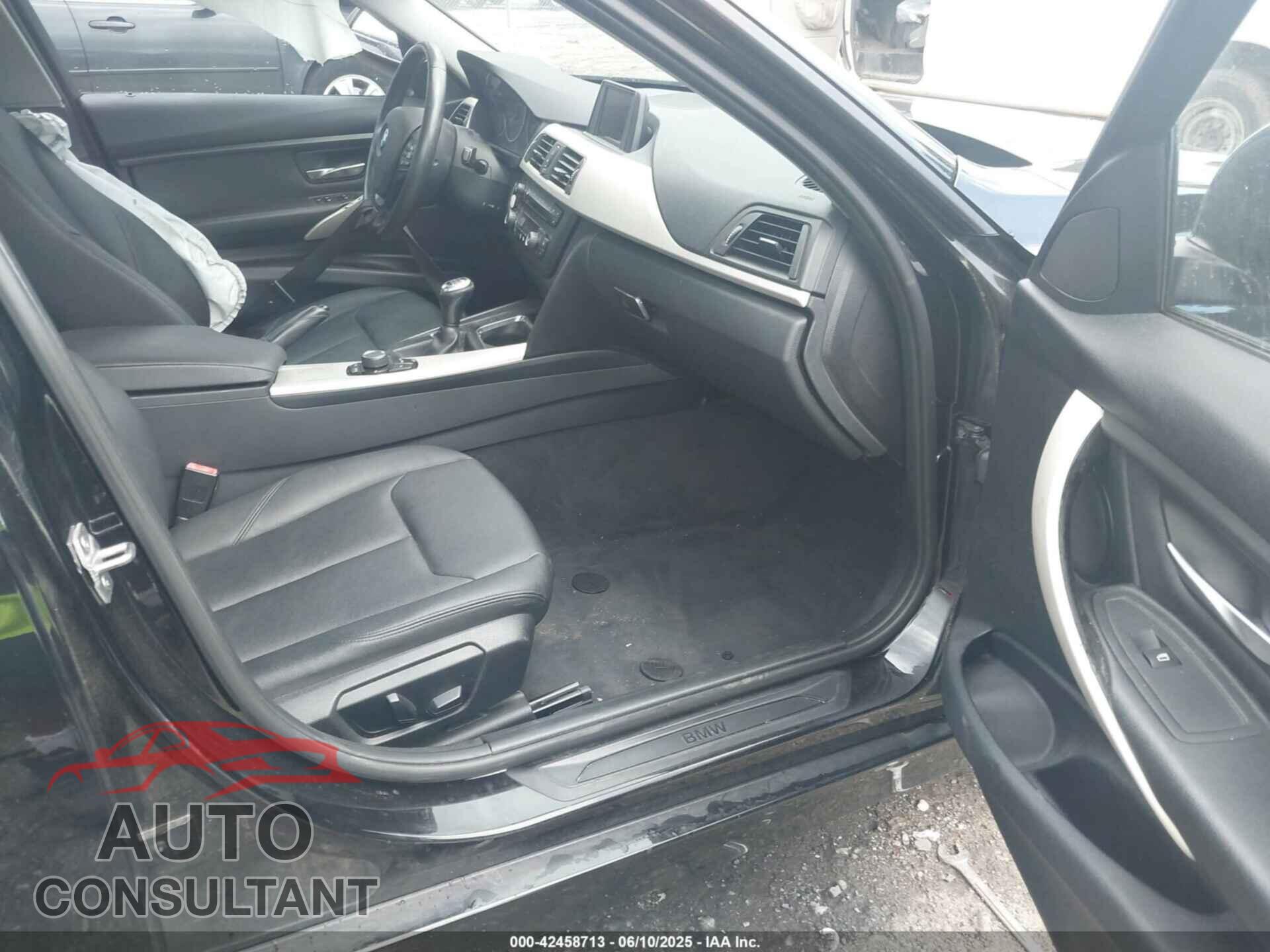 BMW 320I 2014 - WBA3B1C54EPE14501
