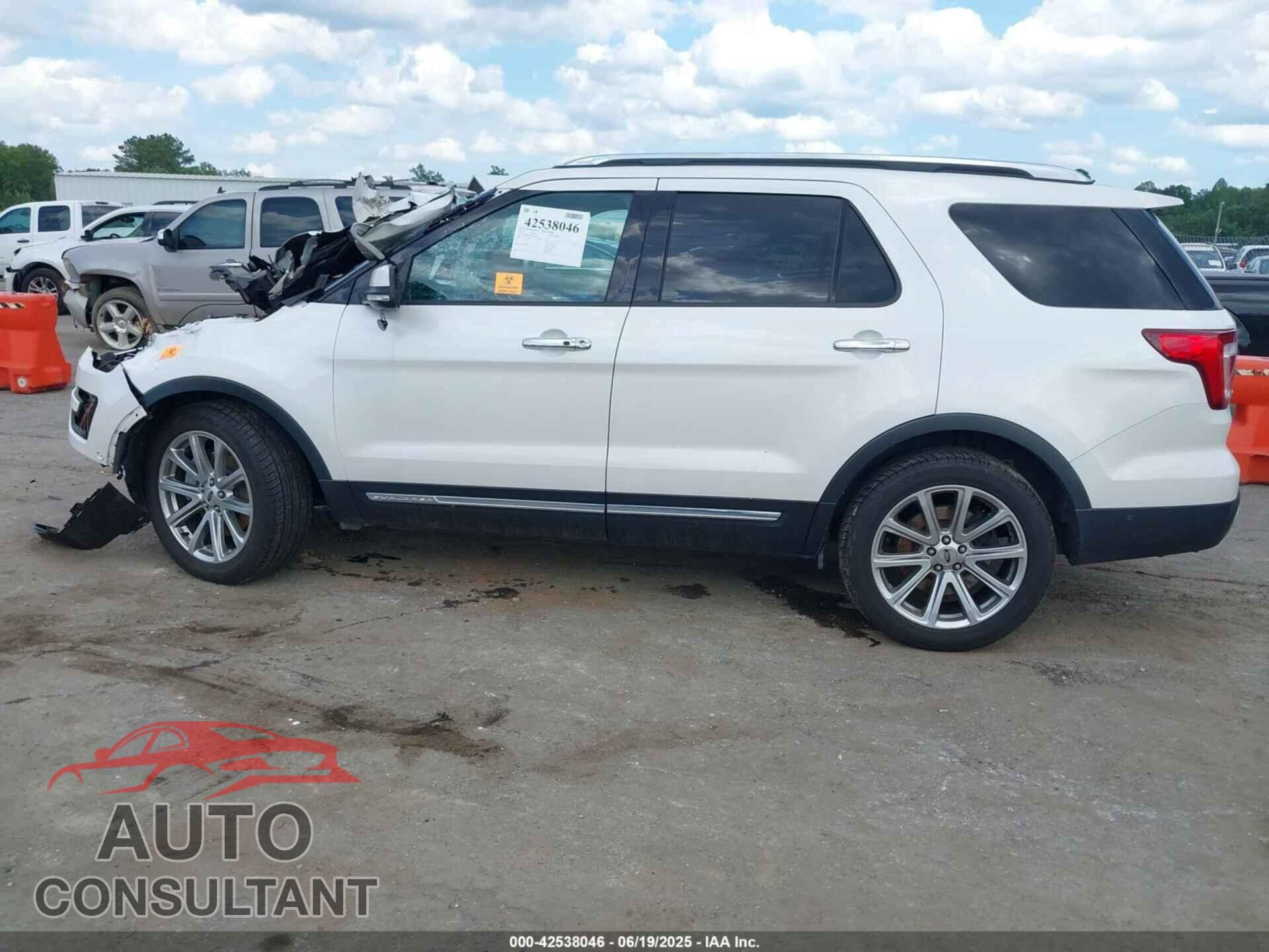 FORD EXPLORER 2017 - 1FM5K7F8XHGC52343