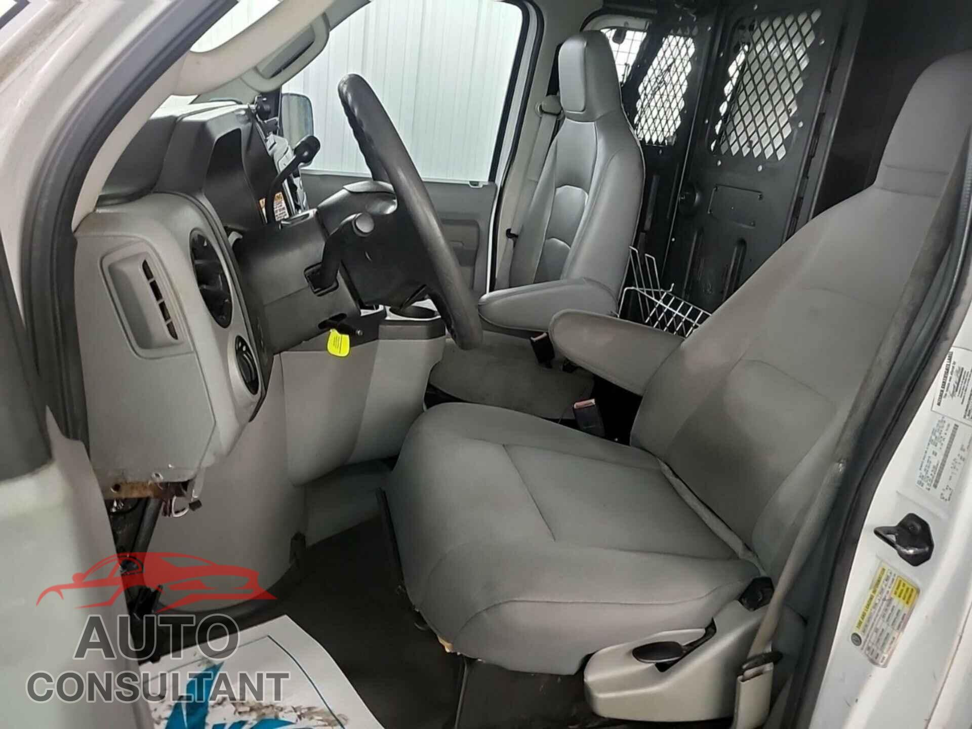 FORD E-350 SUPER DUTY 2013 - 1FDSE3EL4DDB29917