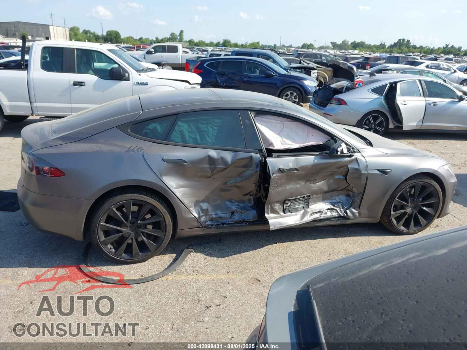 TESLA MODEL S 2017 - 5YJSA1E21HF189762