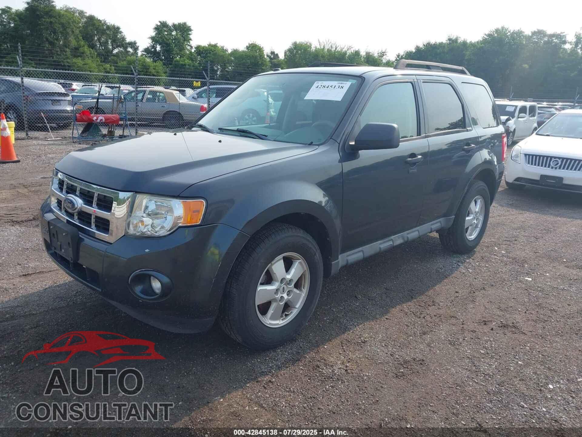 FORD ESCAPE 2009 - 1FMCU03789KC13124