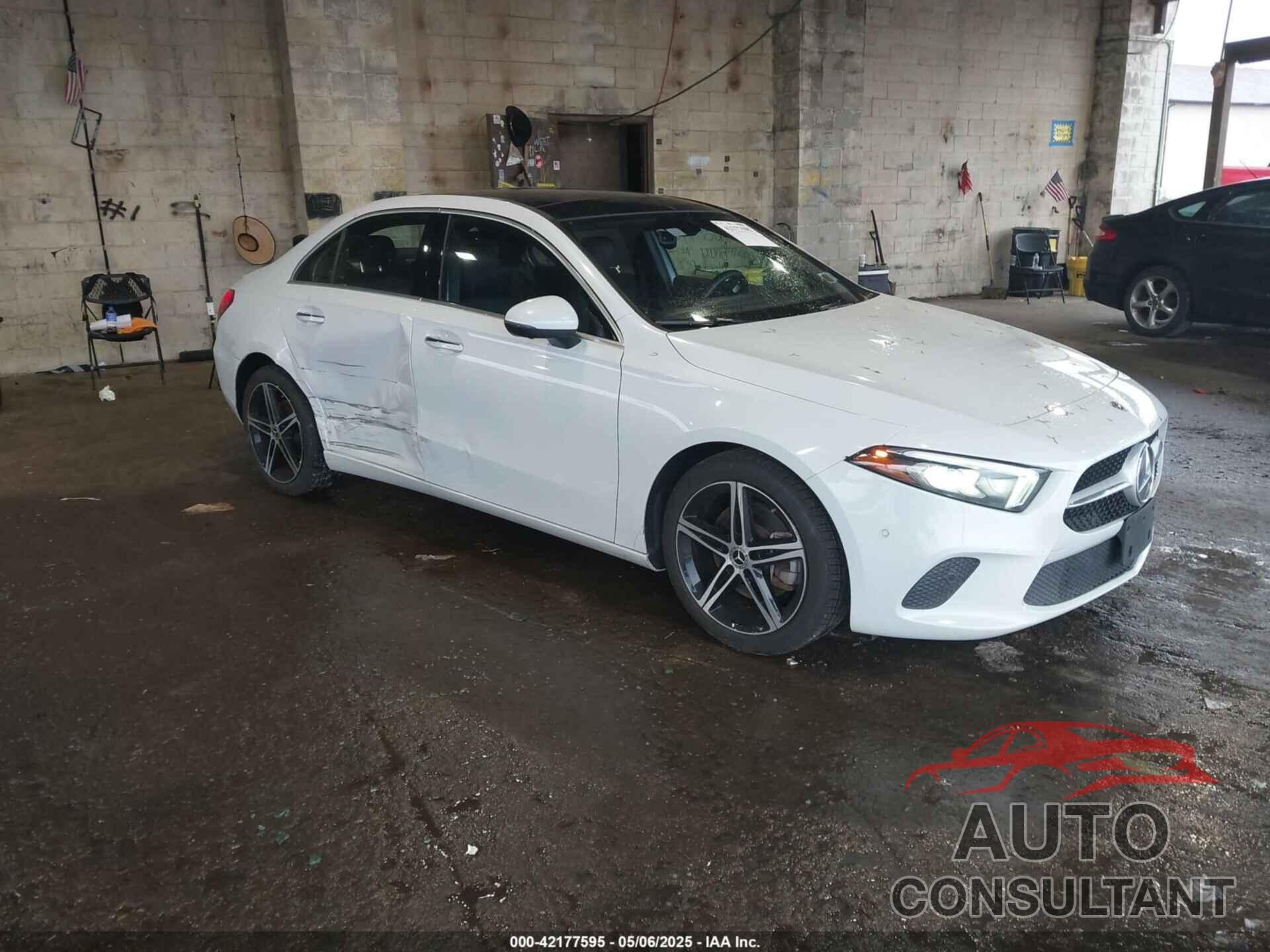 MERCEDES-BENZ A 220 2020 - W1K3G4EB8LJ207430