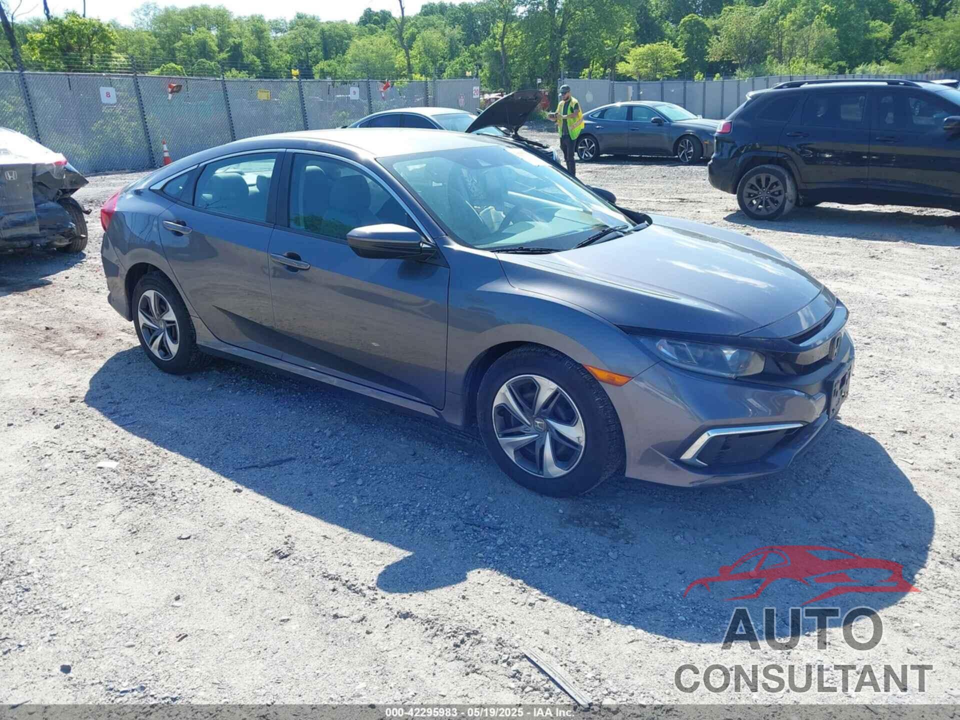 HONDA CIVIC 2019 - 2HGFC2F68KH558090