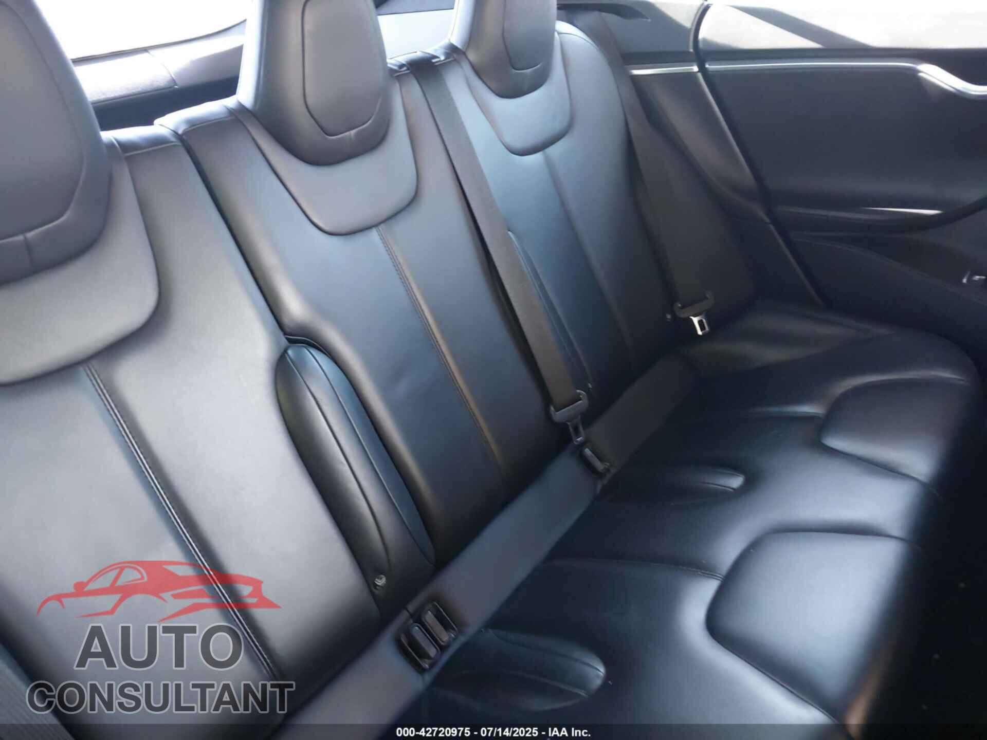 TESLA MODEL S 2016 - 5YJSA1E23GF134423