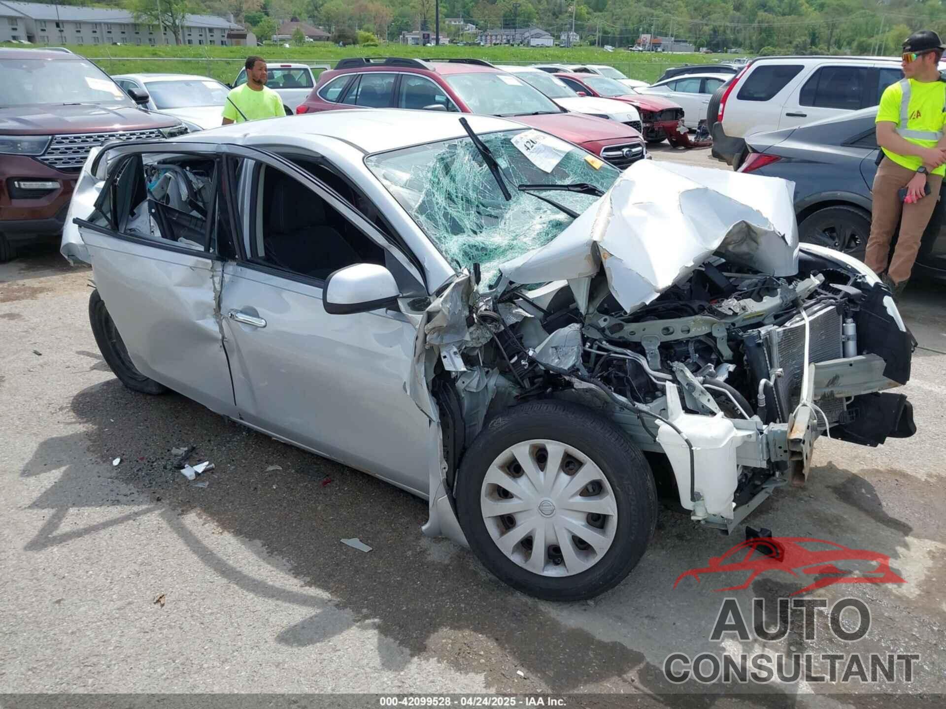 NISSAN VERSA 2014 - 3N1CN7AP5EK457621