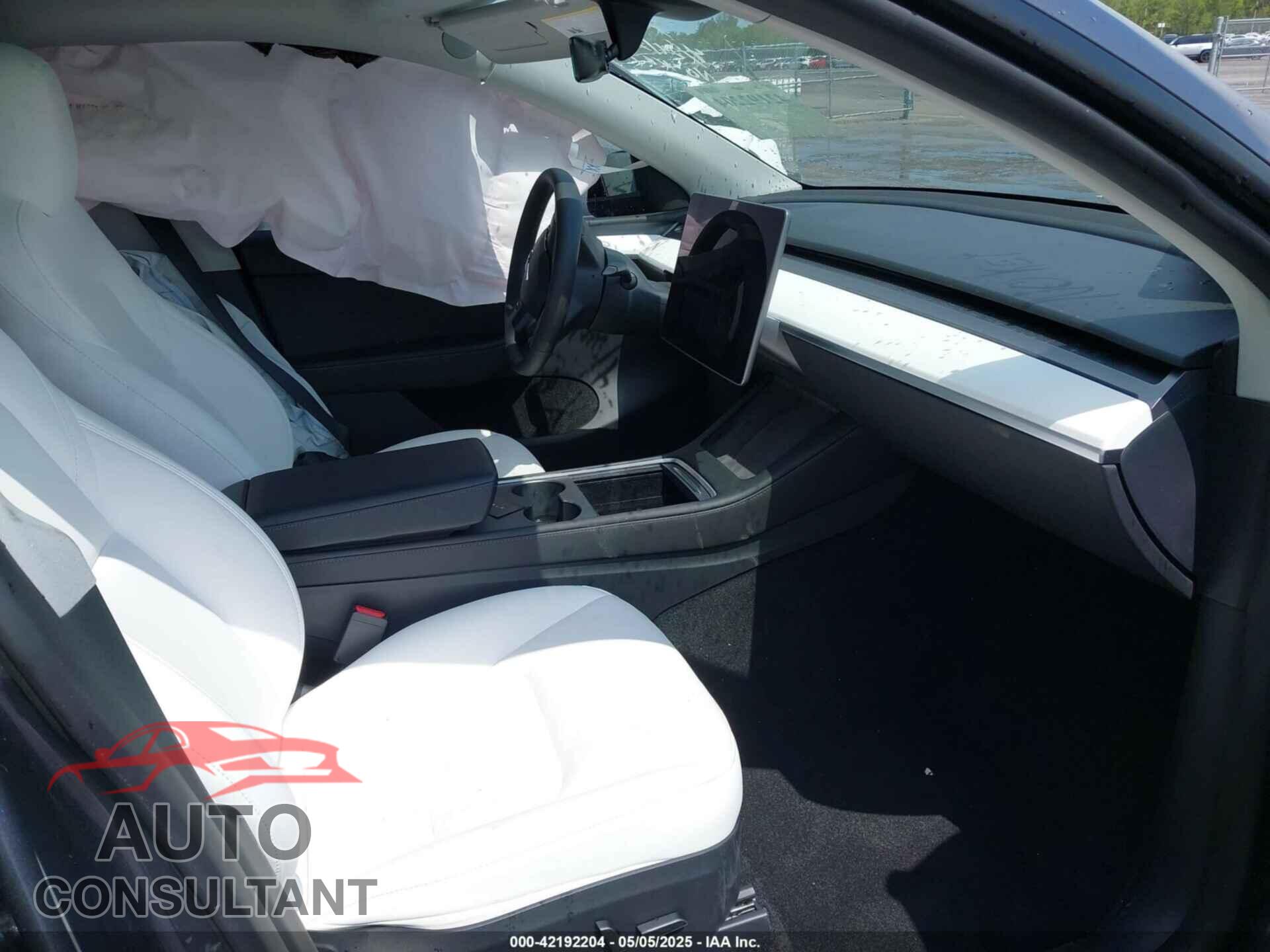 TESLA MODEL Y 2023 - 7SAYGDED0PF947510