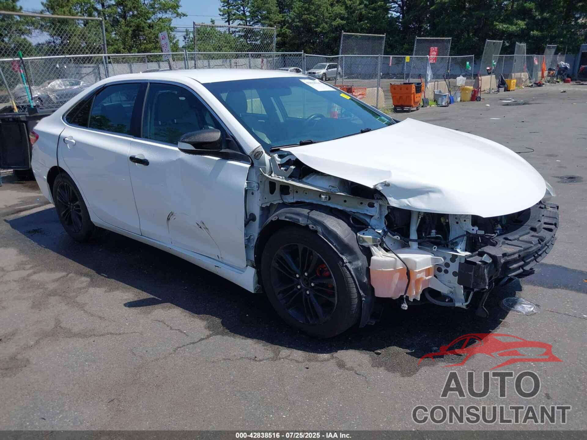 TOYOTA CAMRY 2016 - 4T1BF1FK1GU222924