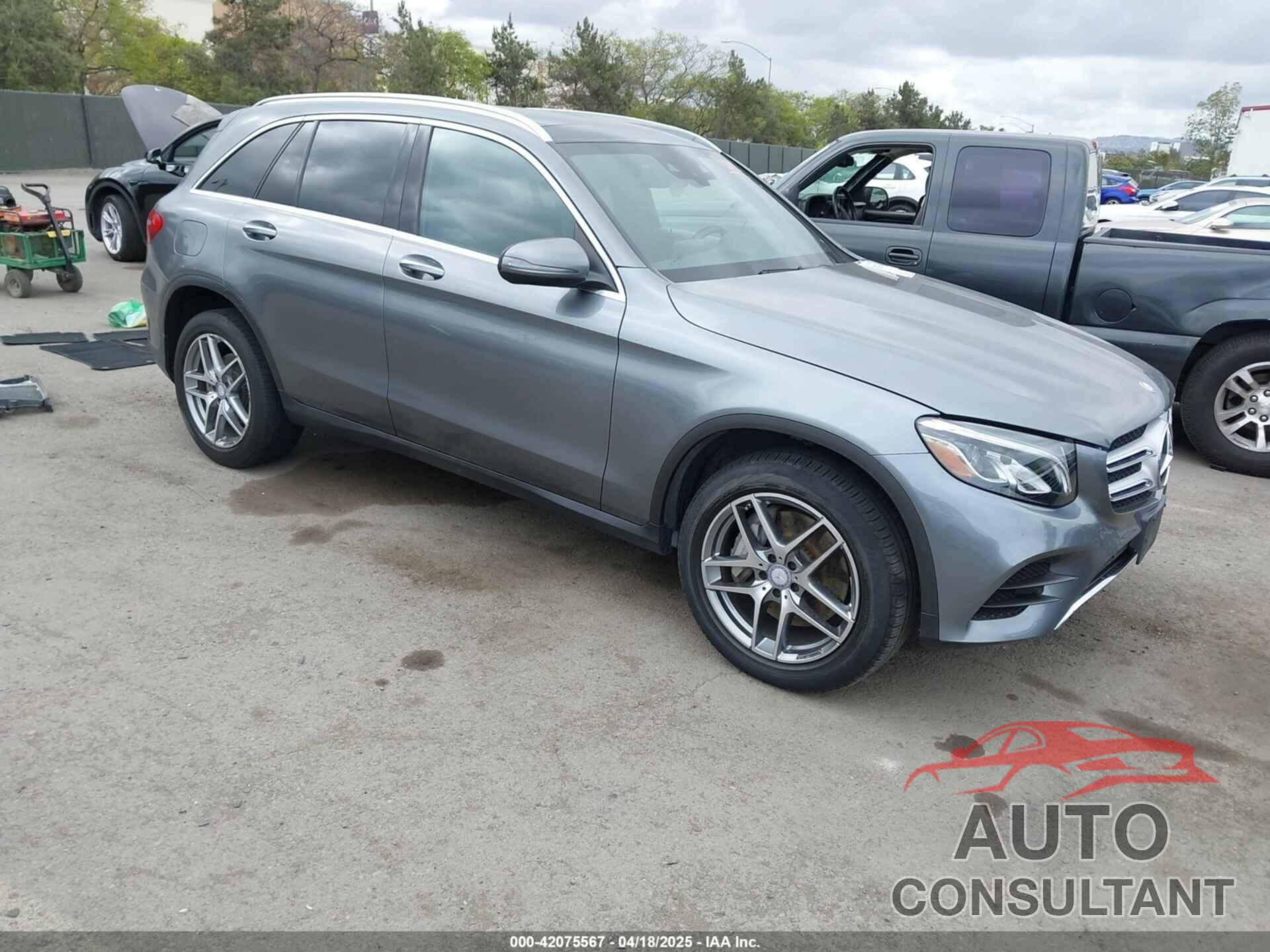 MERCEDES-BENZ GLC 300 2017 - WDC0G4JB5HF194515
