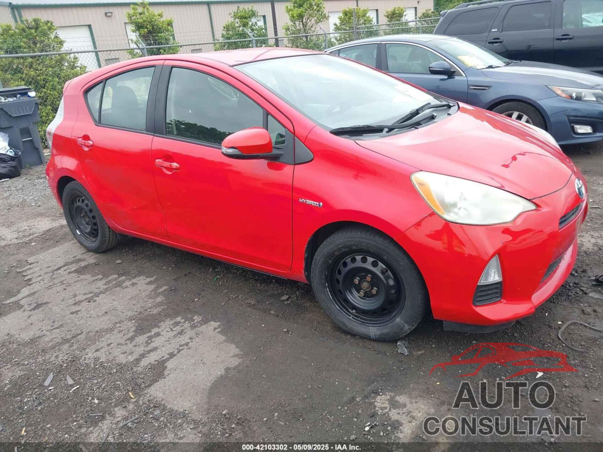 TOYOTA PRIUS C 2014 - JTDKDTB38E1558542