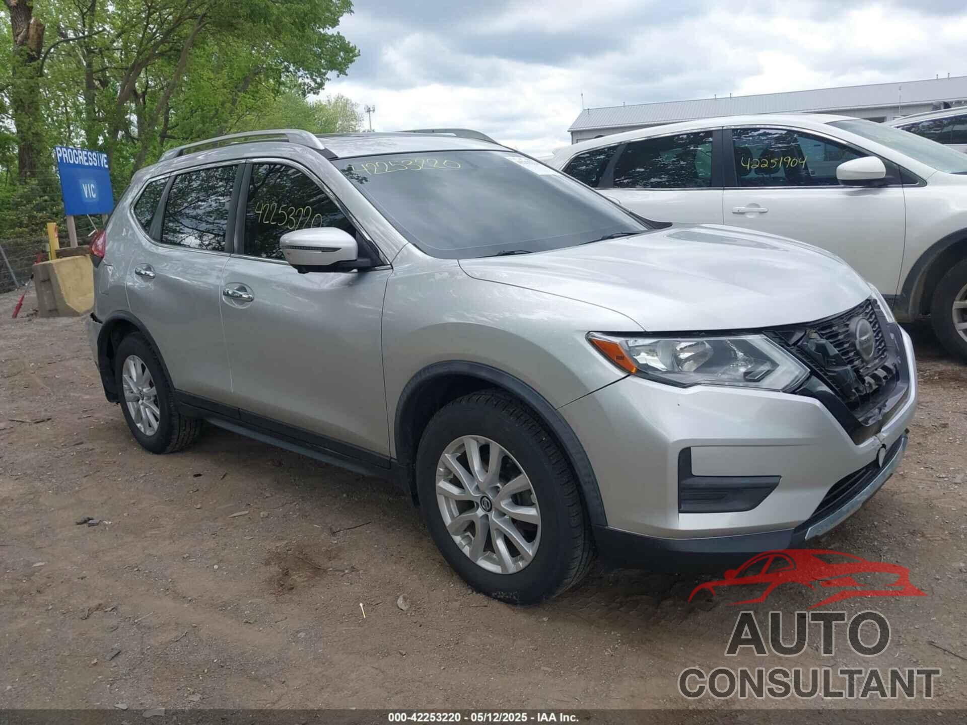 NISSAN ROGUE 2018 - JN8AT2MV0JW302467