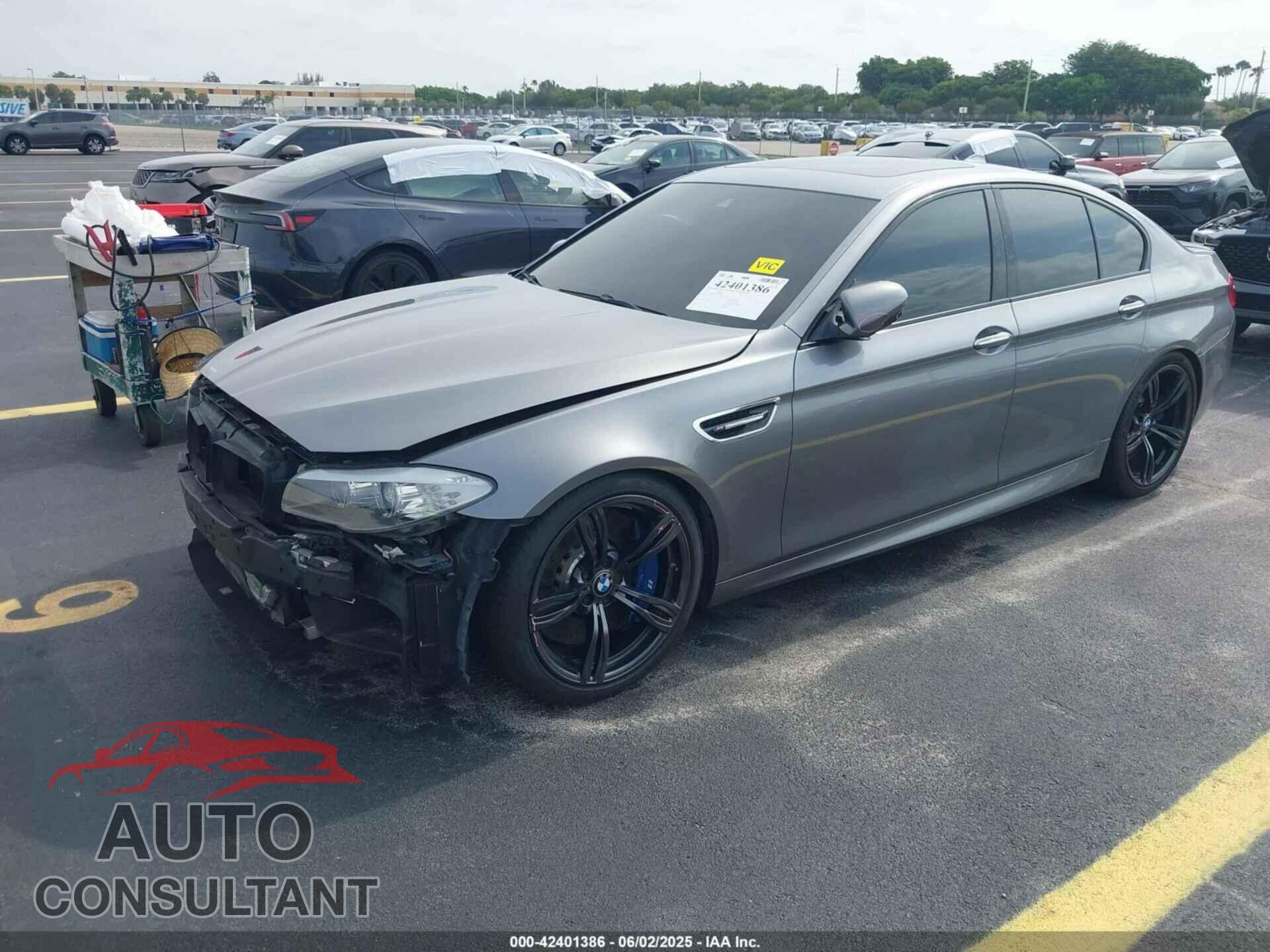 BMW M5 2013 - WBSFV9C53DD095989