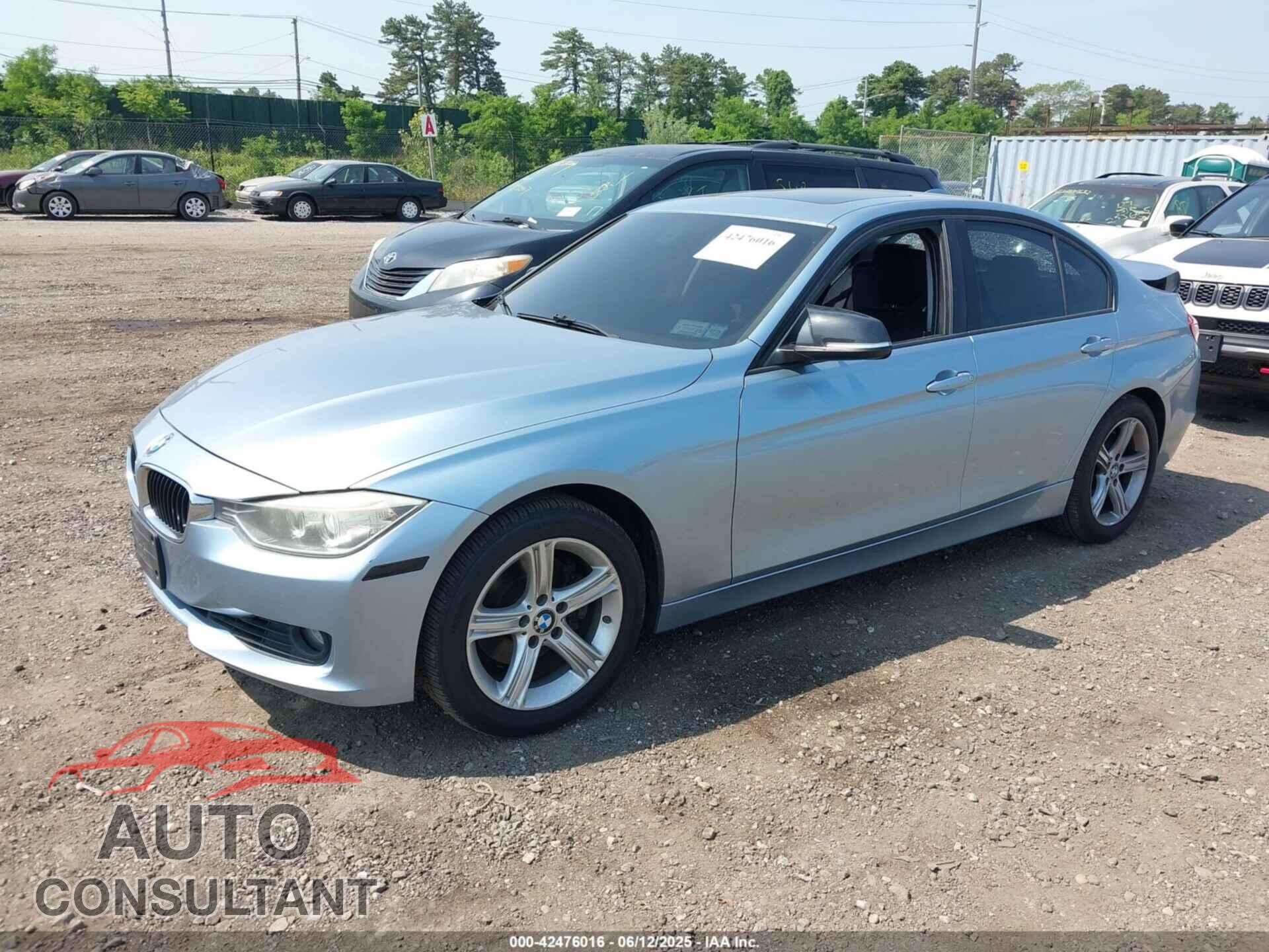 BMW 3 SERIES 2013 - WBA3B3C53DF538496