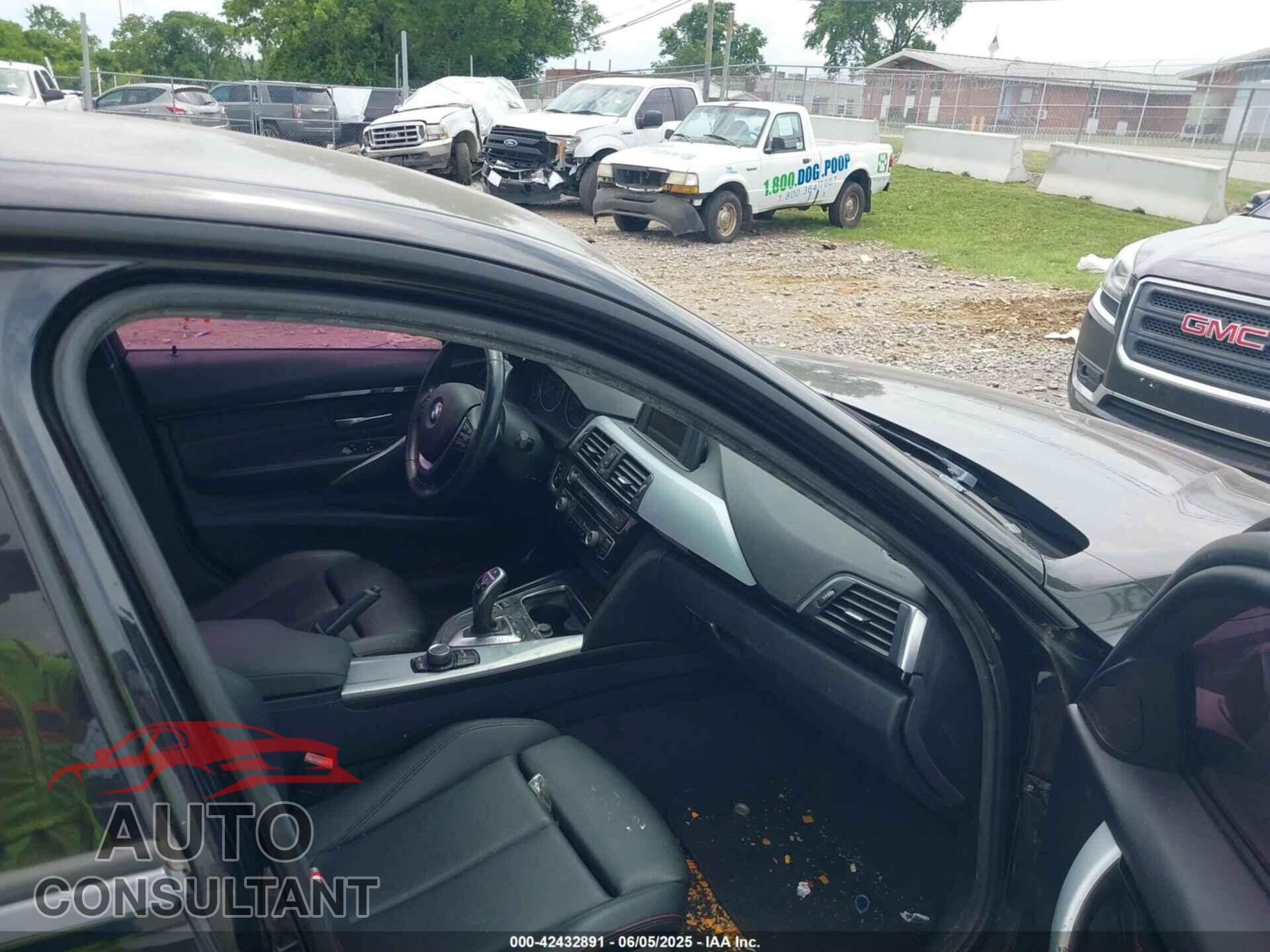 BMW 328I 2016 - WBA8E9G57GNT81253