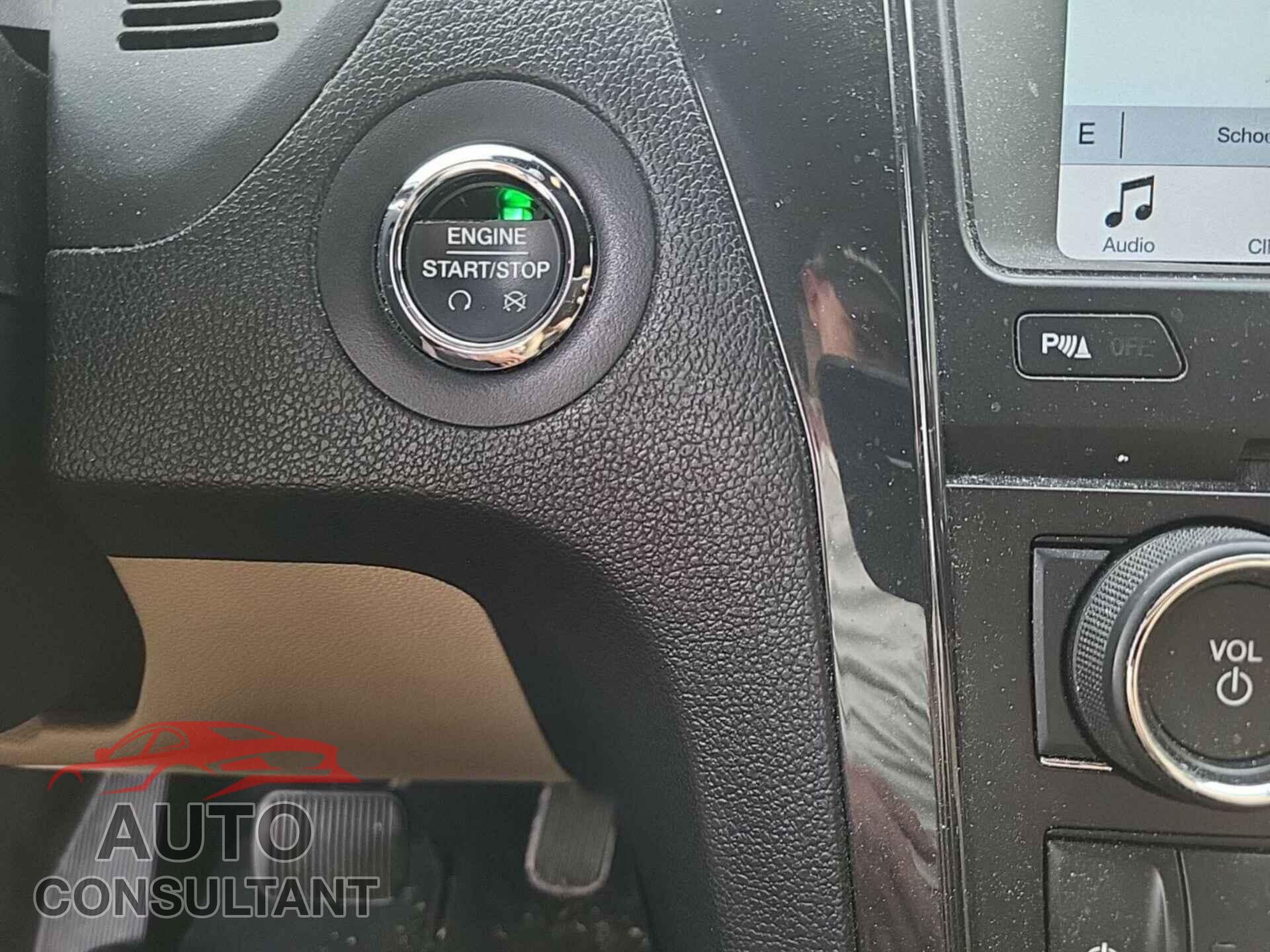 FORD EXPLORER 2017 - 1FM5K8D89HGD08040
