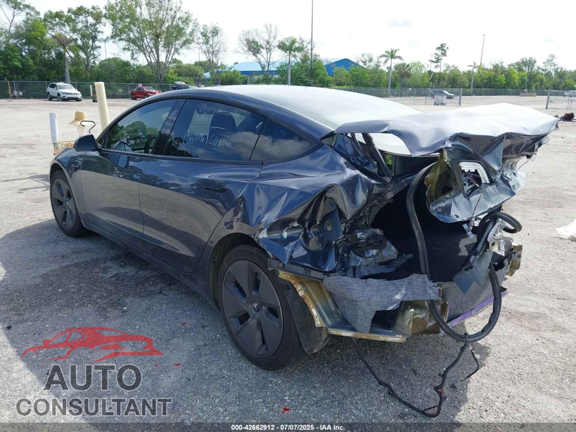 TESLA MODEL 3 2022 - 5YJ3E1EB2NF124391