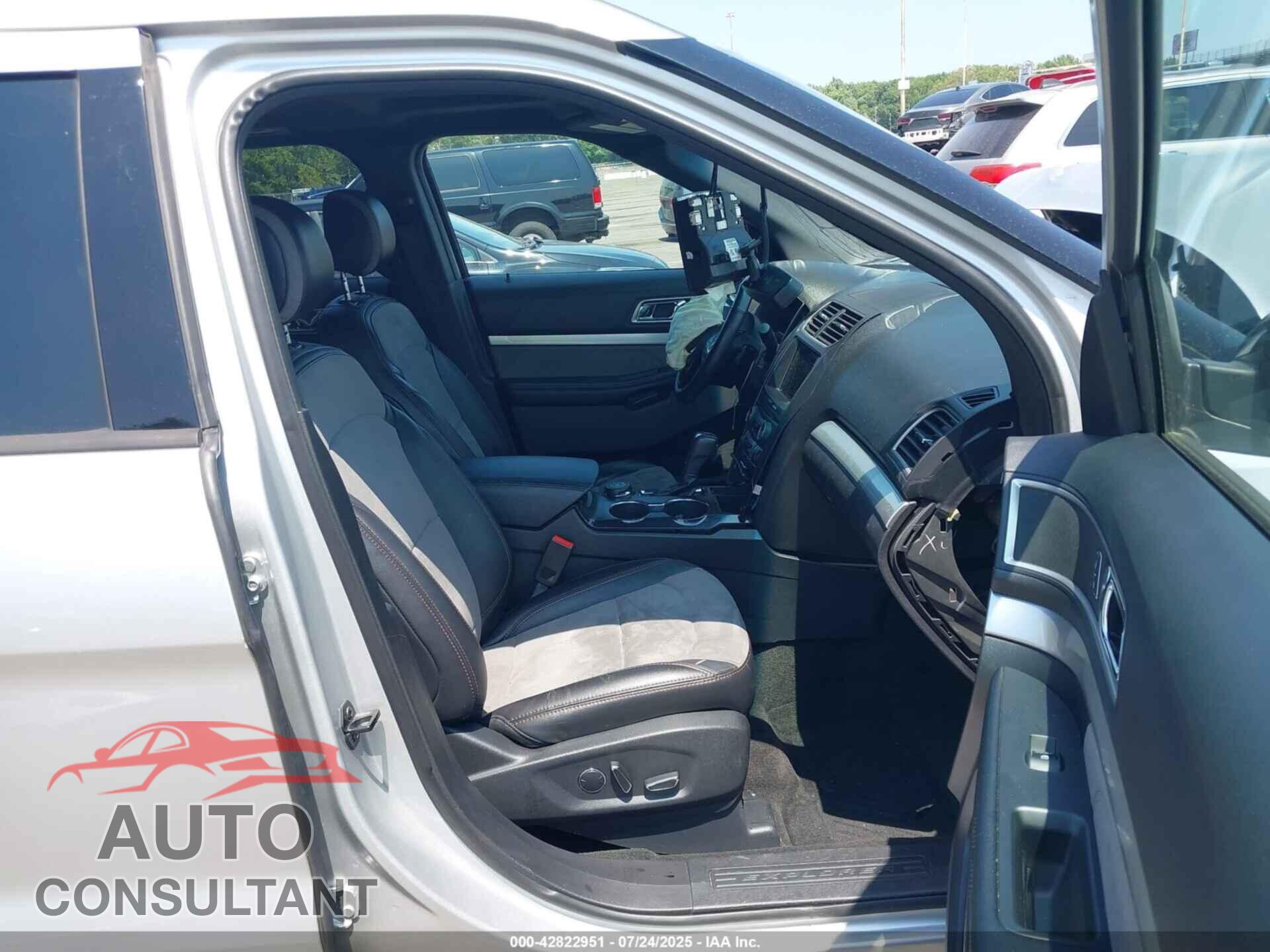 FORD EXPLORER 2017 - 1FM5K8D89HGB58110