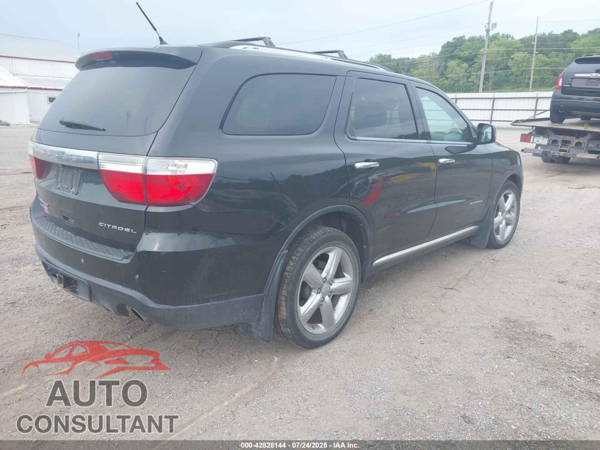 DODGE DURANGO 2013 - 1C4SDJET3DC563618