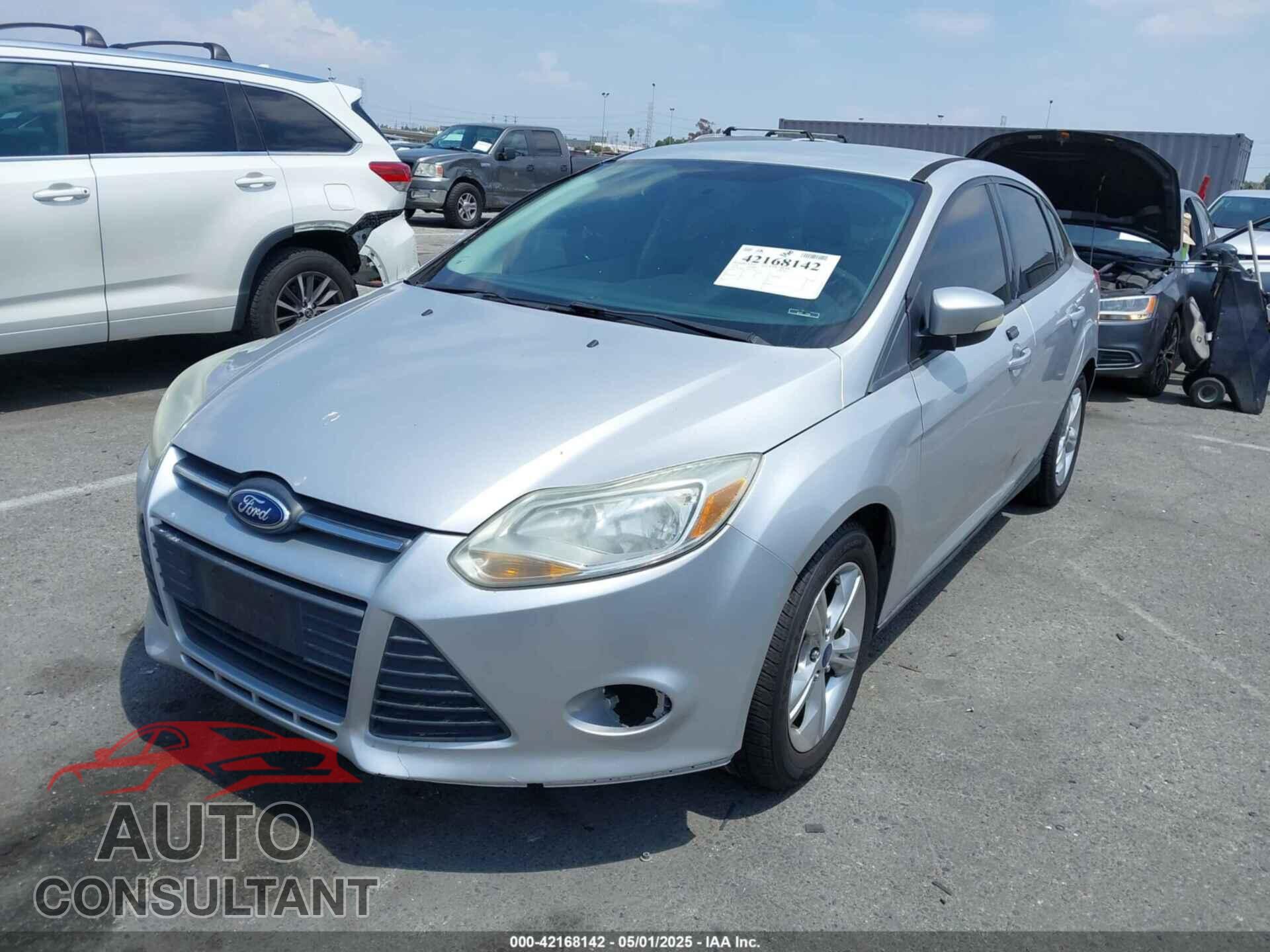 FORD FOCUS 2014 - 1FADP3F22EL185266