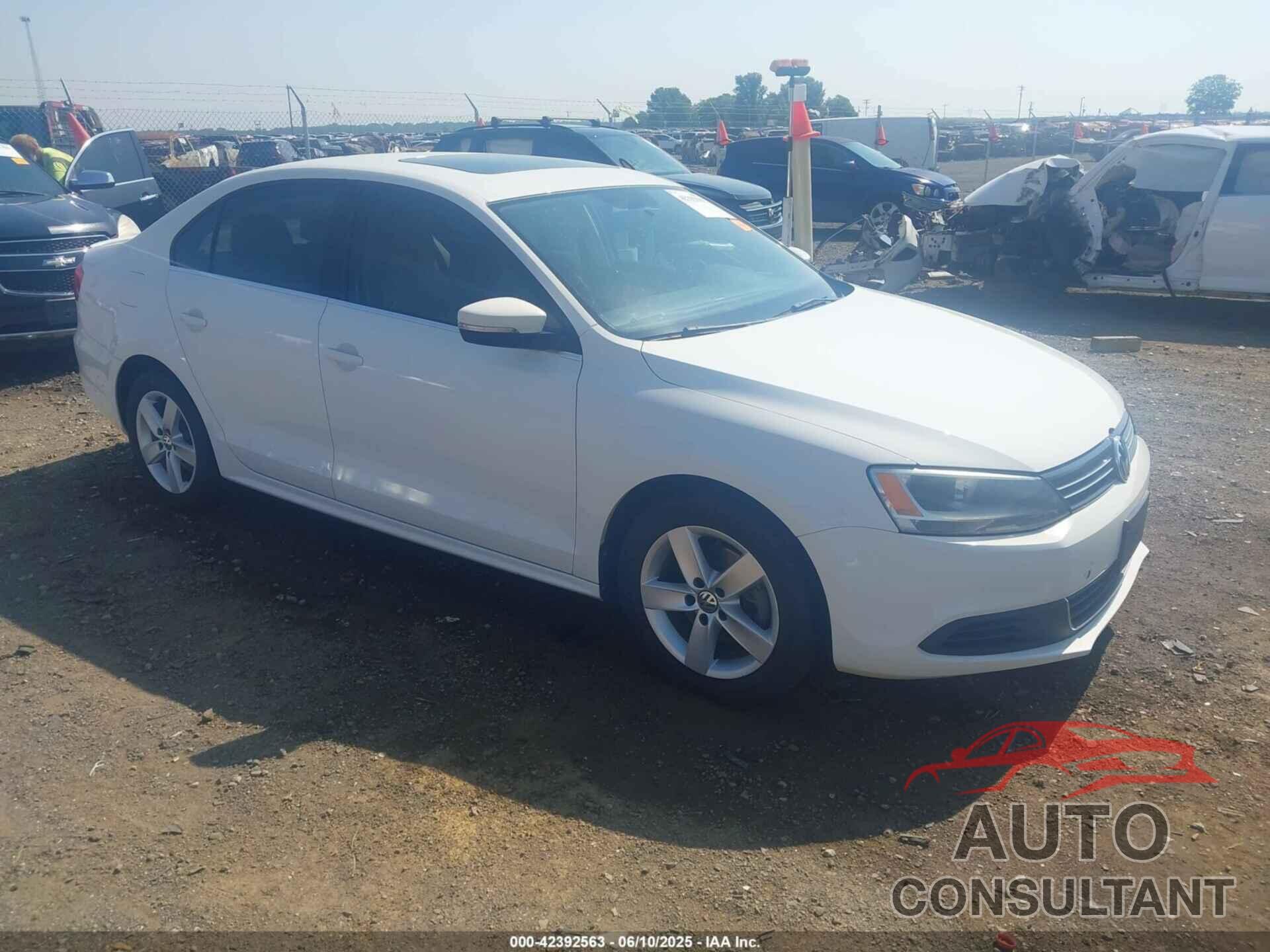 VOLKSWAGEN JETTA 2014 - 3VWLL7AJXEM366828