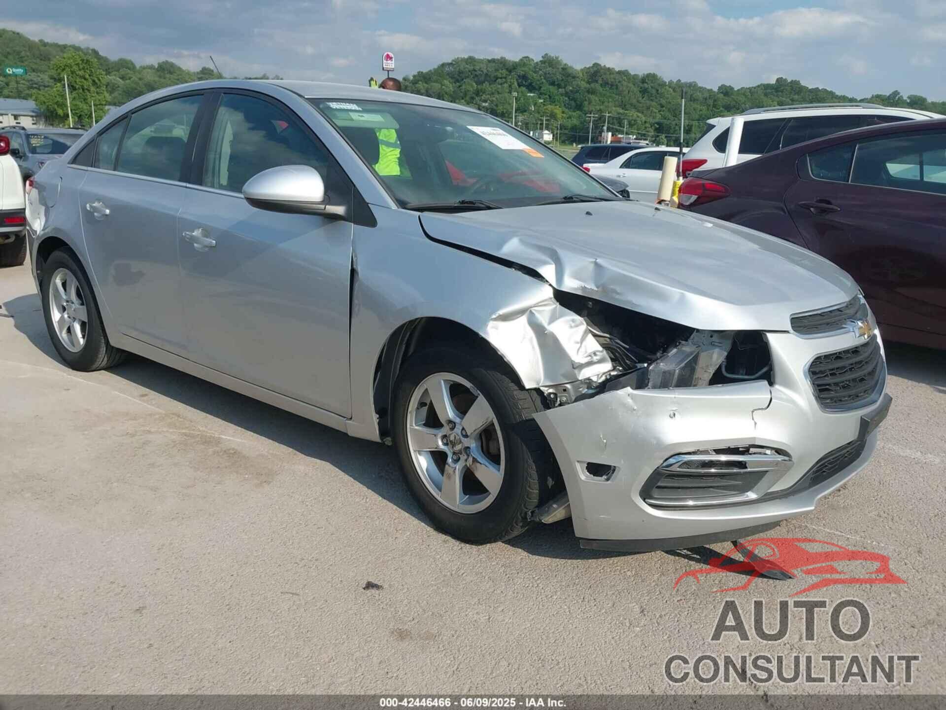 CHEVROLET CRUZE 2015 - 1G1PC5SB7F7179678