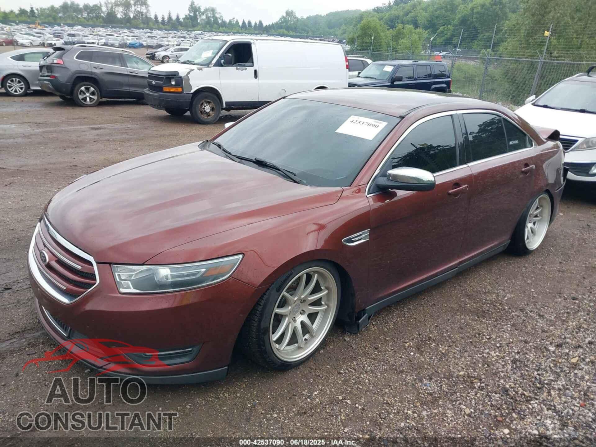 FORD TAURUS 2015 - 1FAHP2F85FG110457