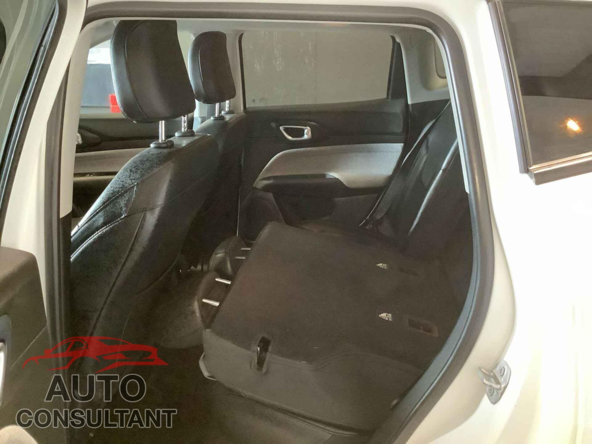 JEEP COMPASS 2022 - 3C4NJDBB6NT143179