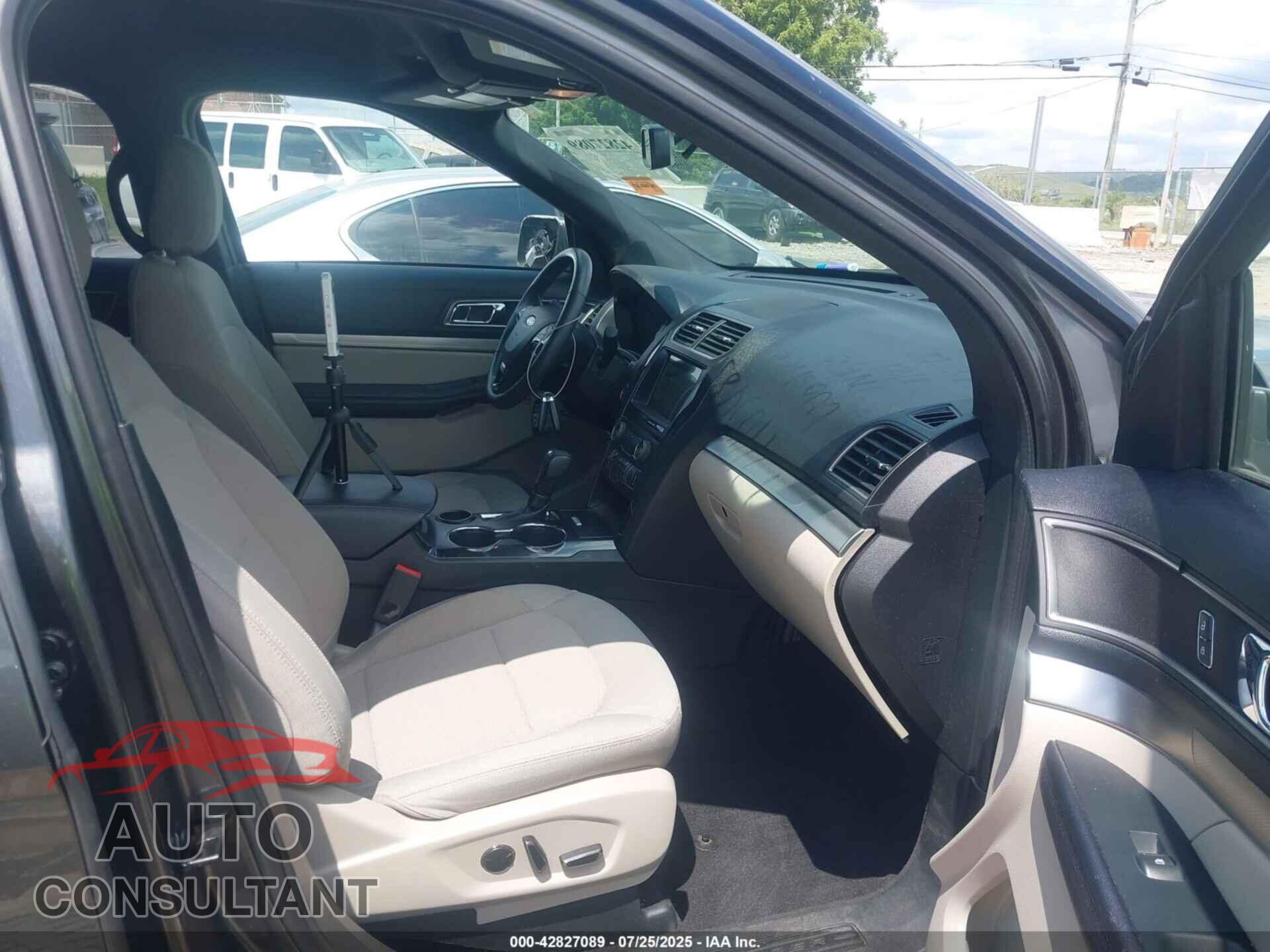 FORD EXPLORER 2018 - 1FM5K7D82JGC44729