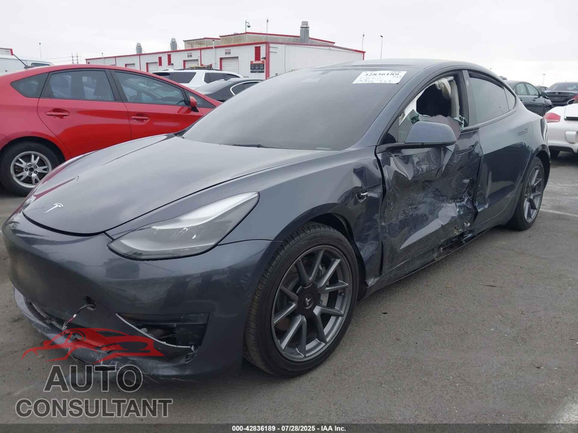 TESLA MODEL 3 2022 - 5YJ3E1EA2NF235465