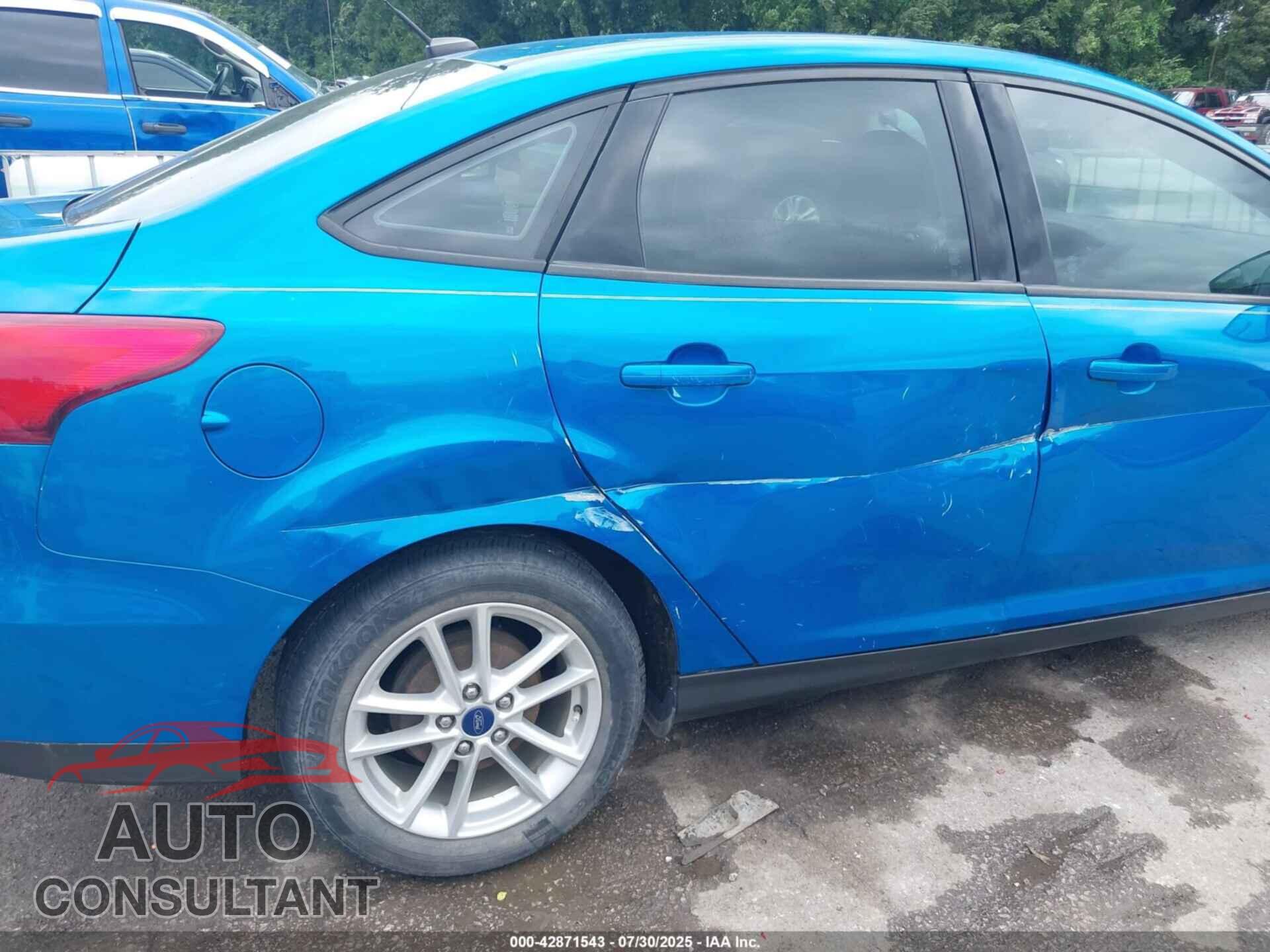 FORD FOCUS 2016 - 1FADP3F22GL361381