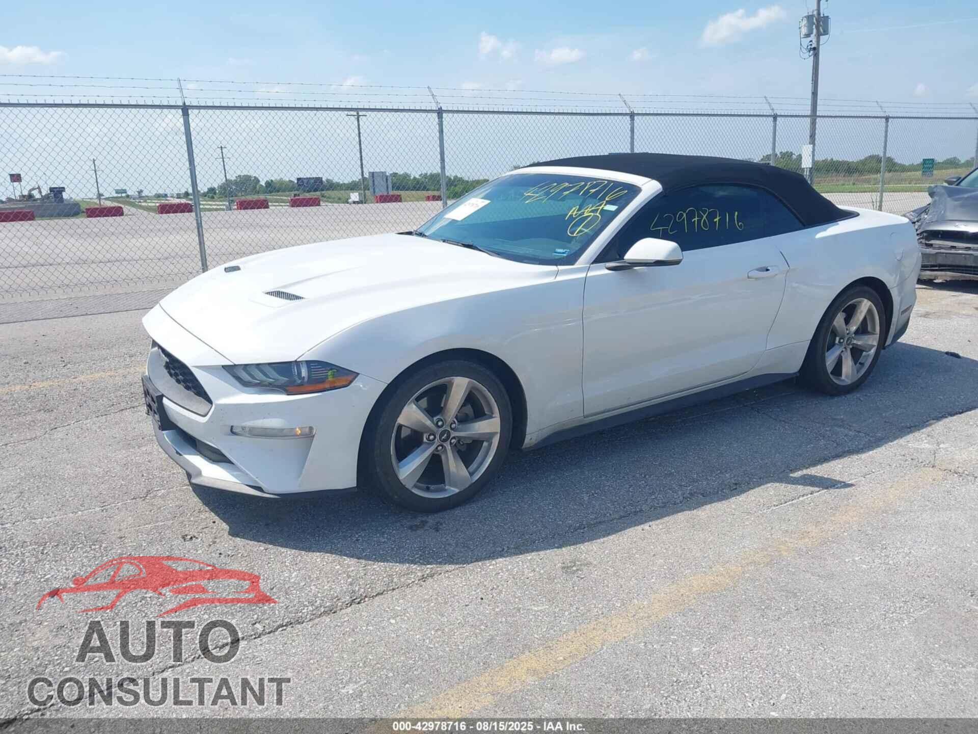 FORD MUSTANG 2018 - 1FATP8UH3J5116536
