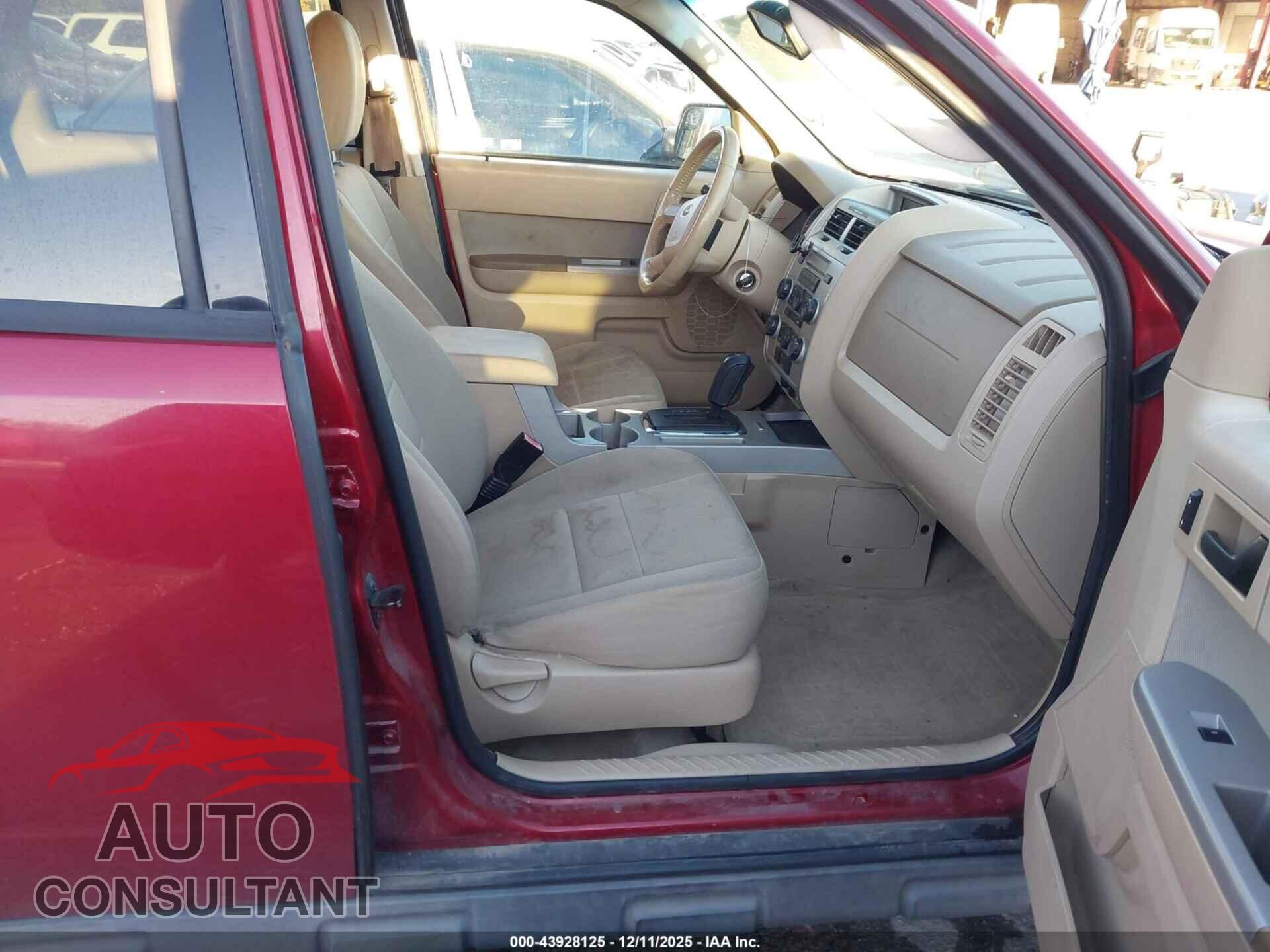 FORD ESCAPE 2010 - 1FMCU9DG0AKB65173