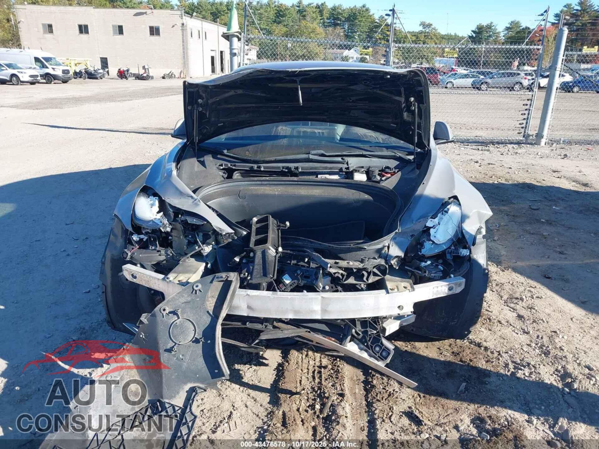 TESLA MODEL 3 2018 - 5YJ3E1EA8JF017475