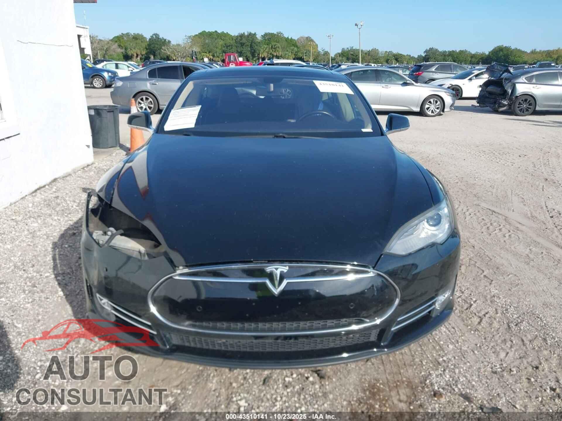 TESLA MODEL S 2014 - 5YJSA1S19EFP45680