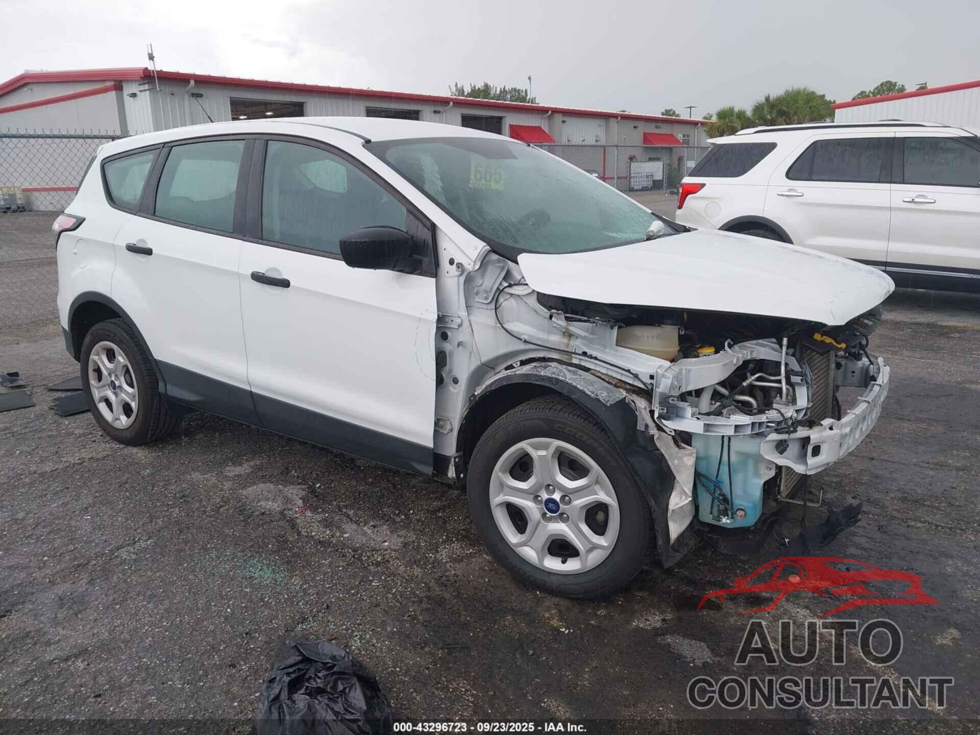 FORD ESCAPE 2018 - 1FMCU0F77JUC24698