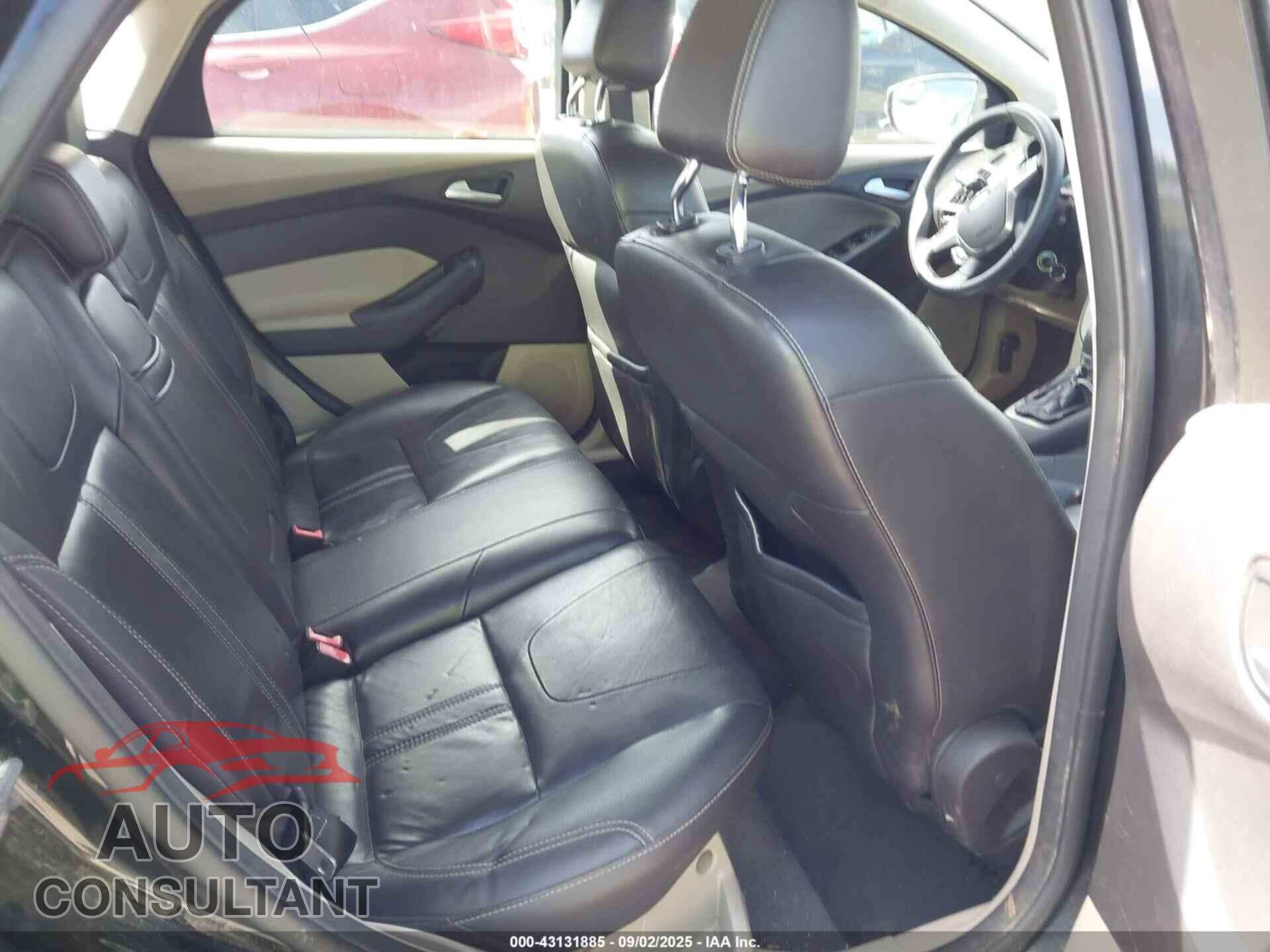 FORD FOCUS 2014 - 1FADP3K22EL272171