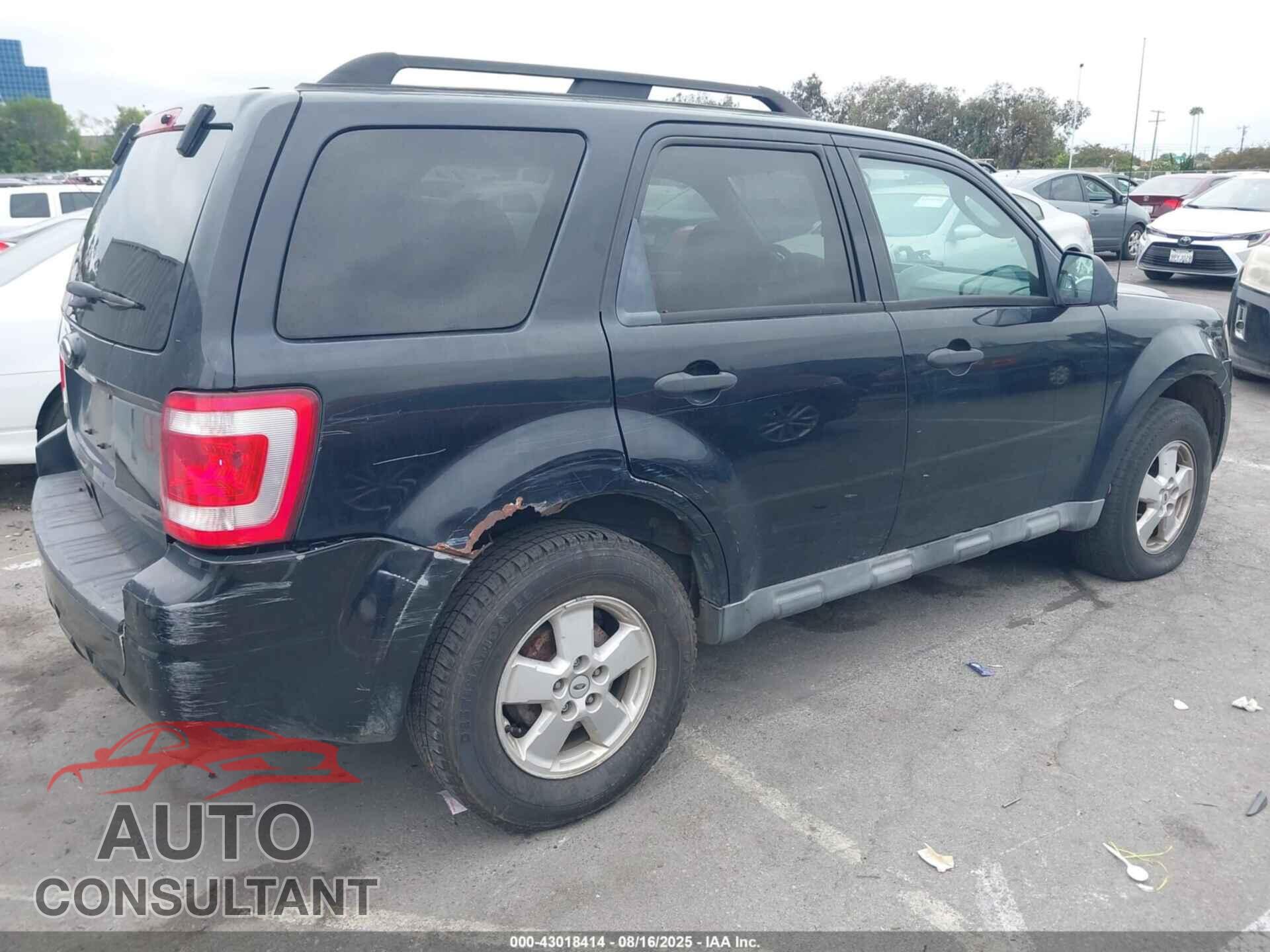 FORD ESCAPE 2010 - 1FMCU0D71AKB09593
